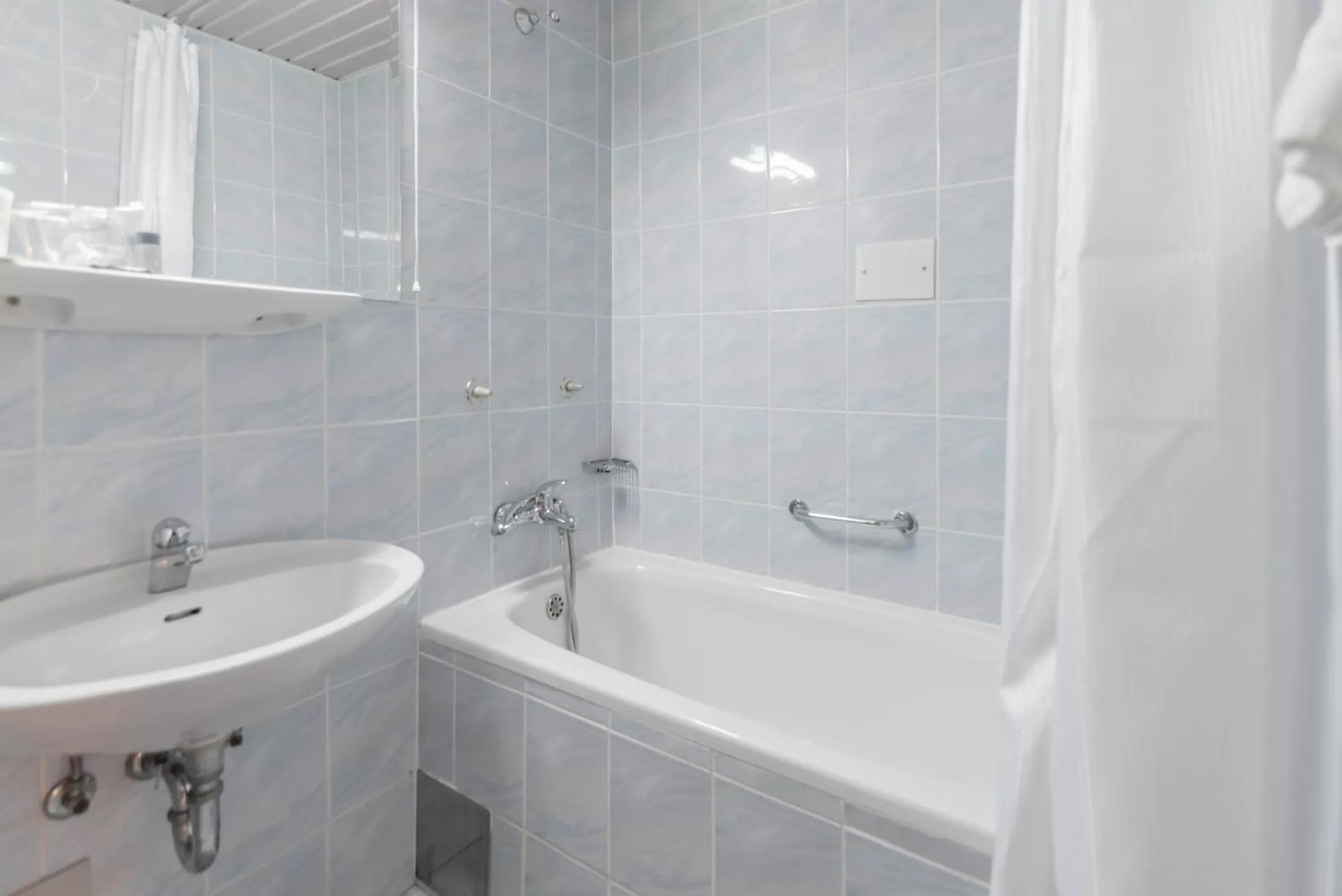 Bathroom in Hotel Park