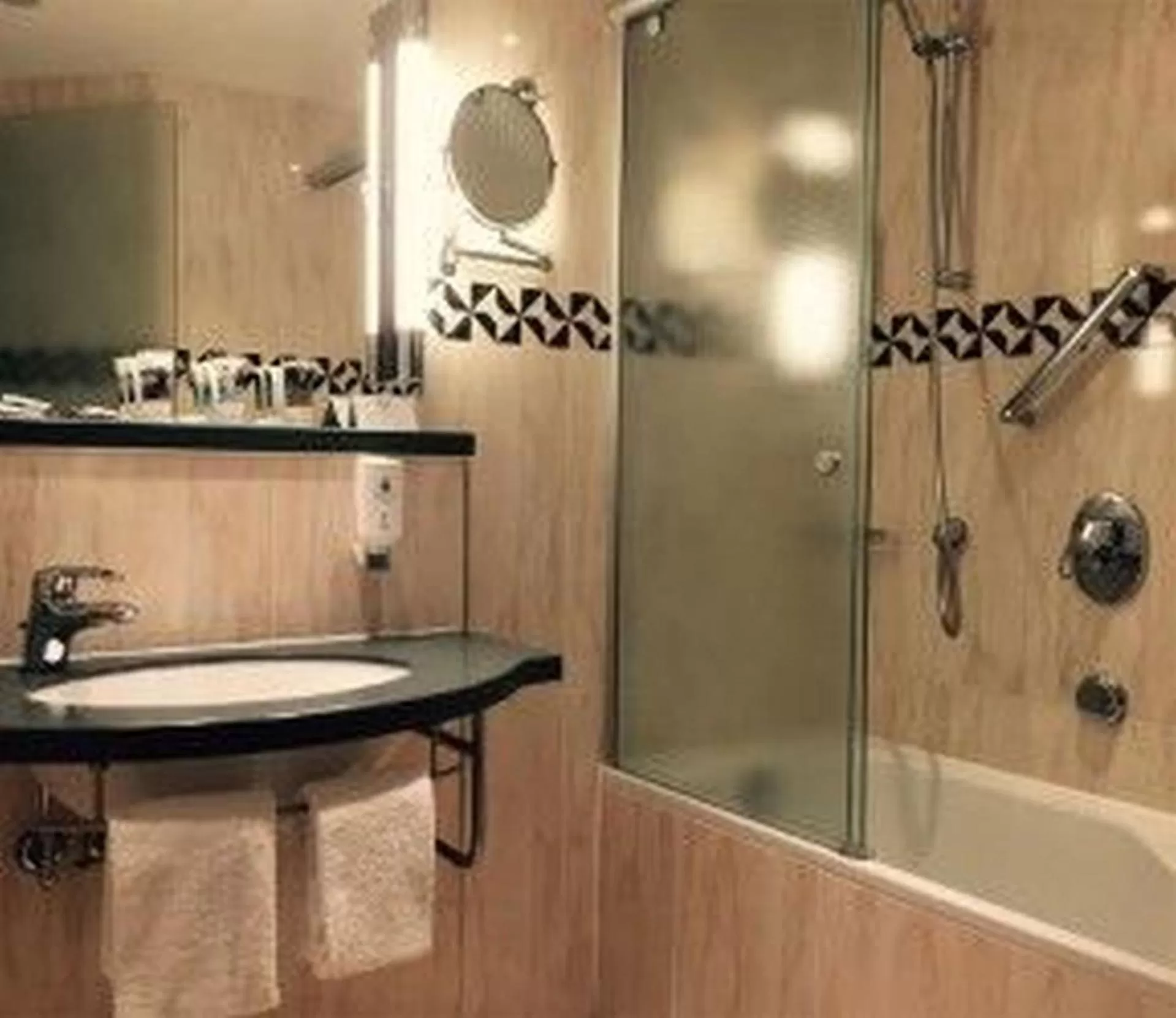 Bathroom in Mercure Hotel Dortmund Messe