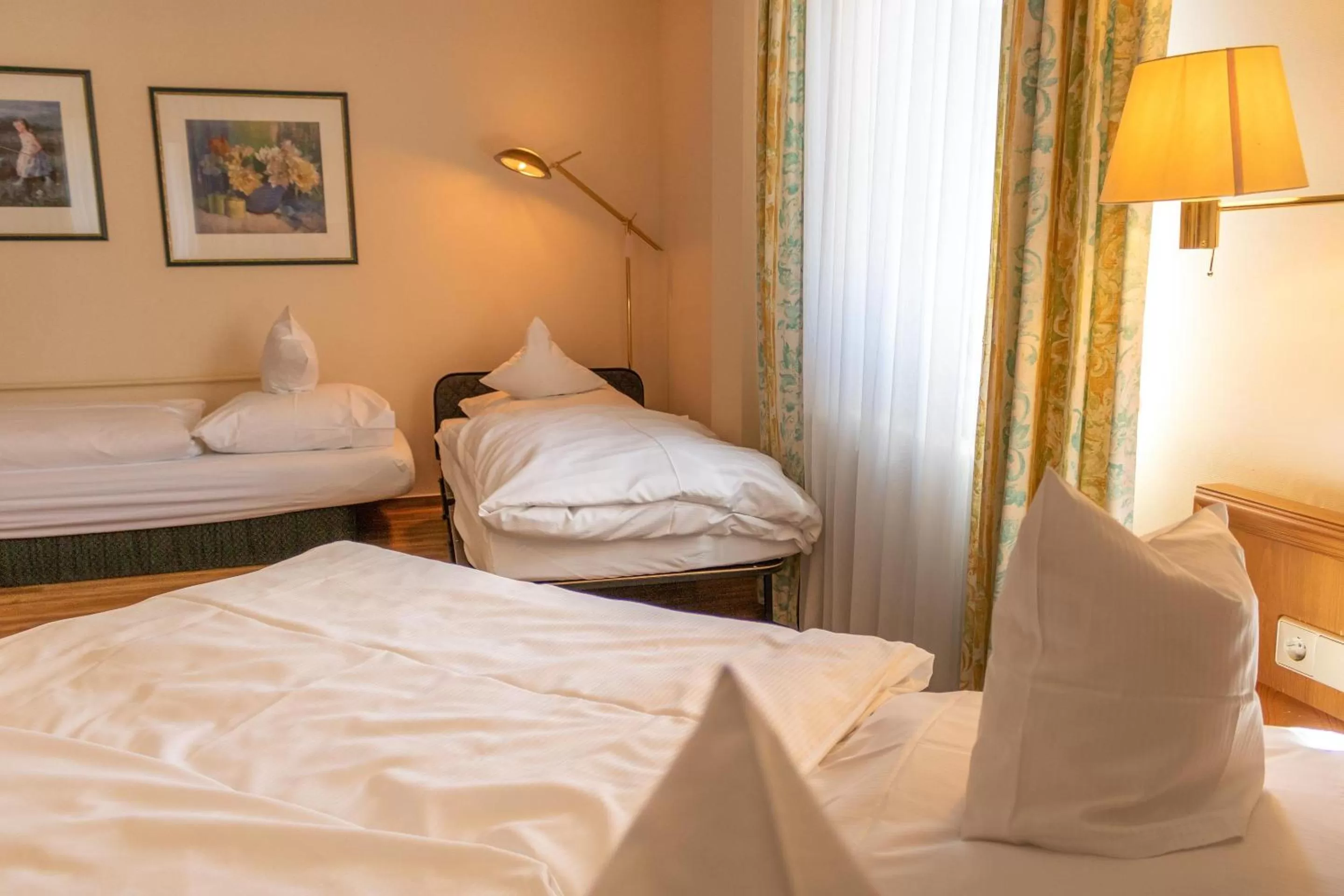 Photo of the whole room, Bed in Landgasthof Hotel Hirsch