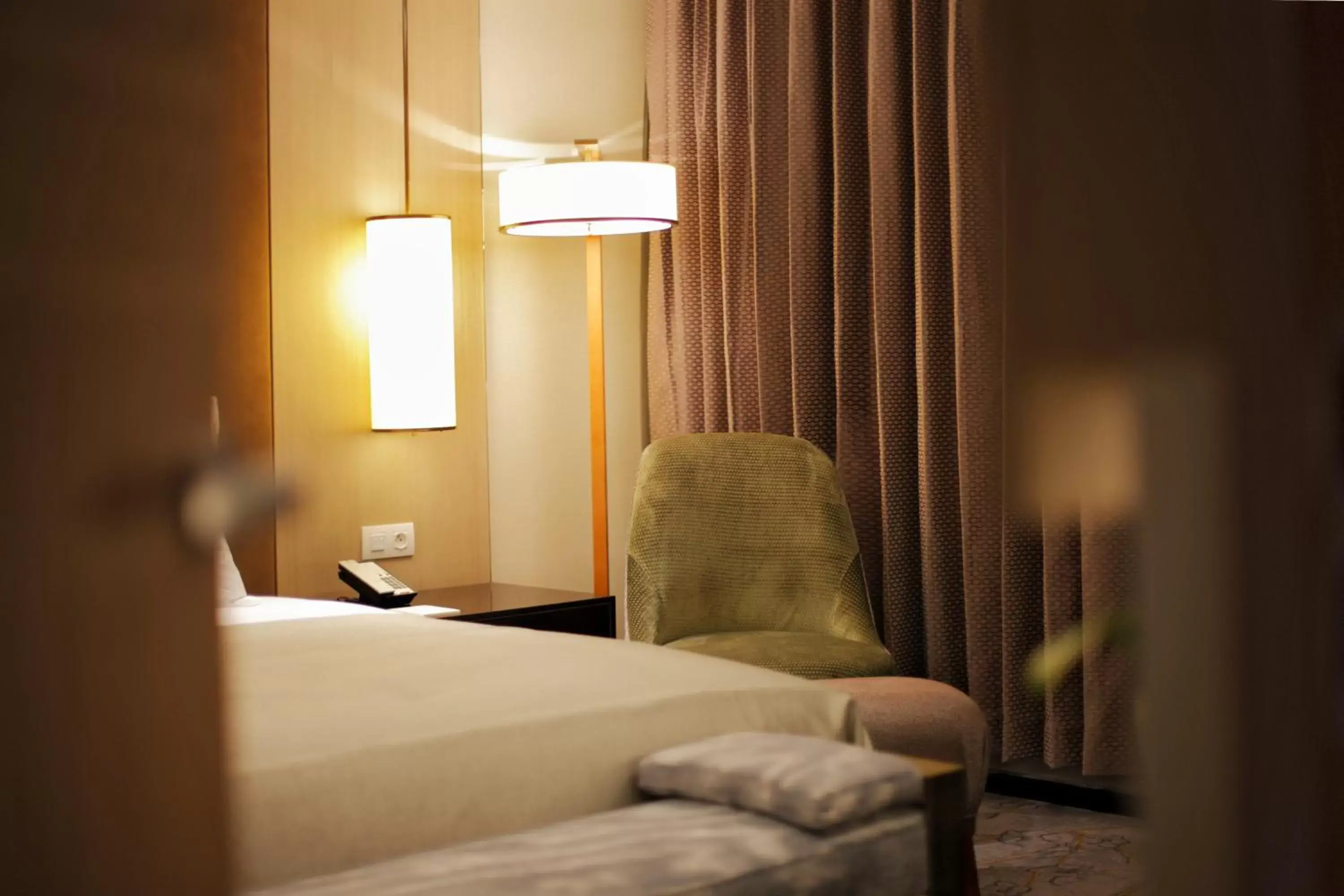Bedroom, Bed in Tangla Hotel Brussels