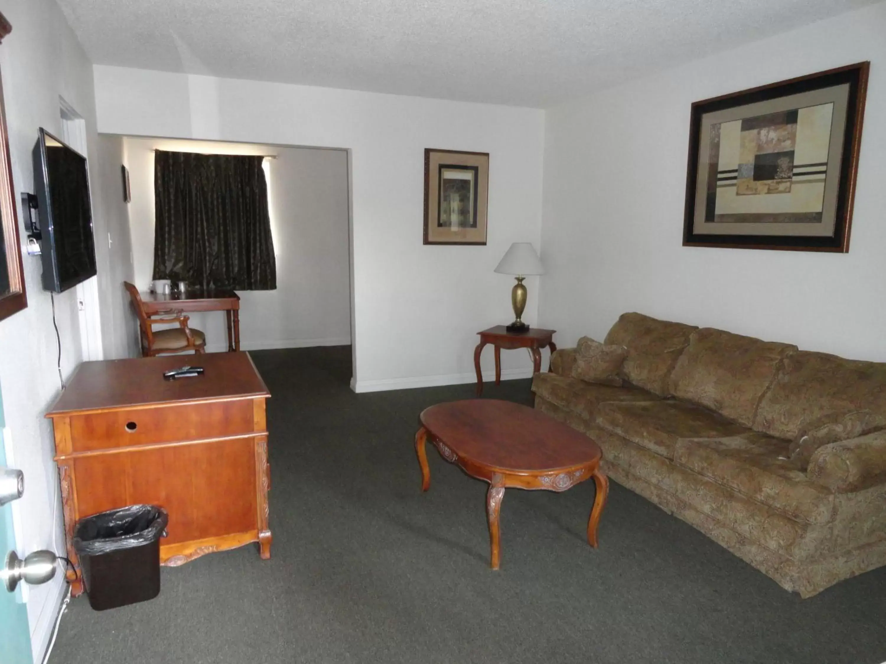 Living room, Seating Area in Travel Inn