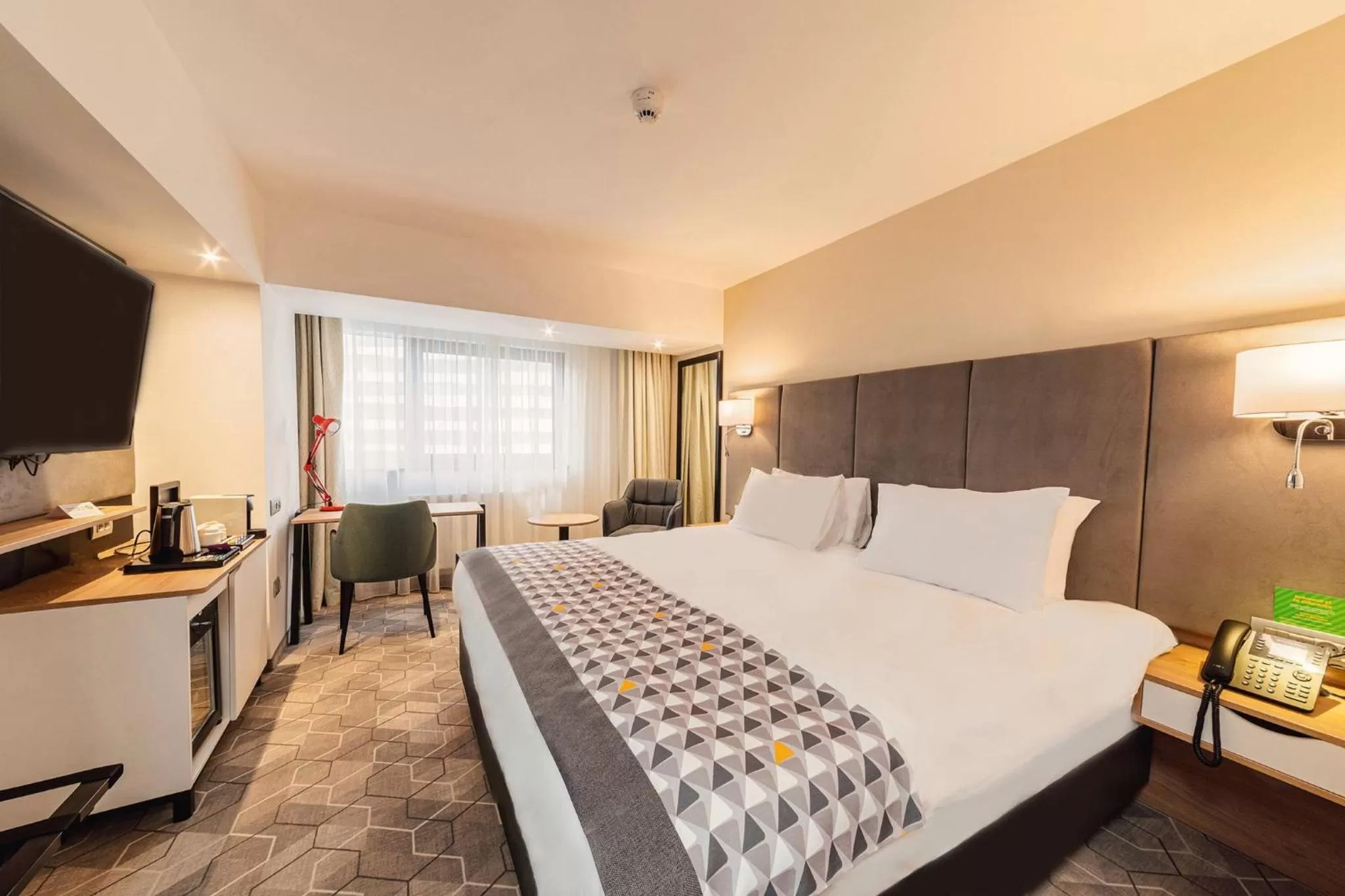 Photo of the whole room, Bed in Holiday Inn Bucharest - Times by IHG