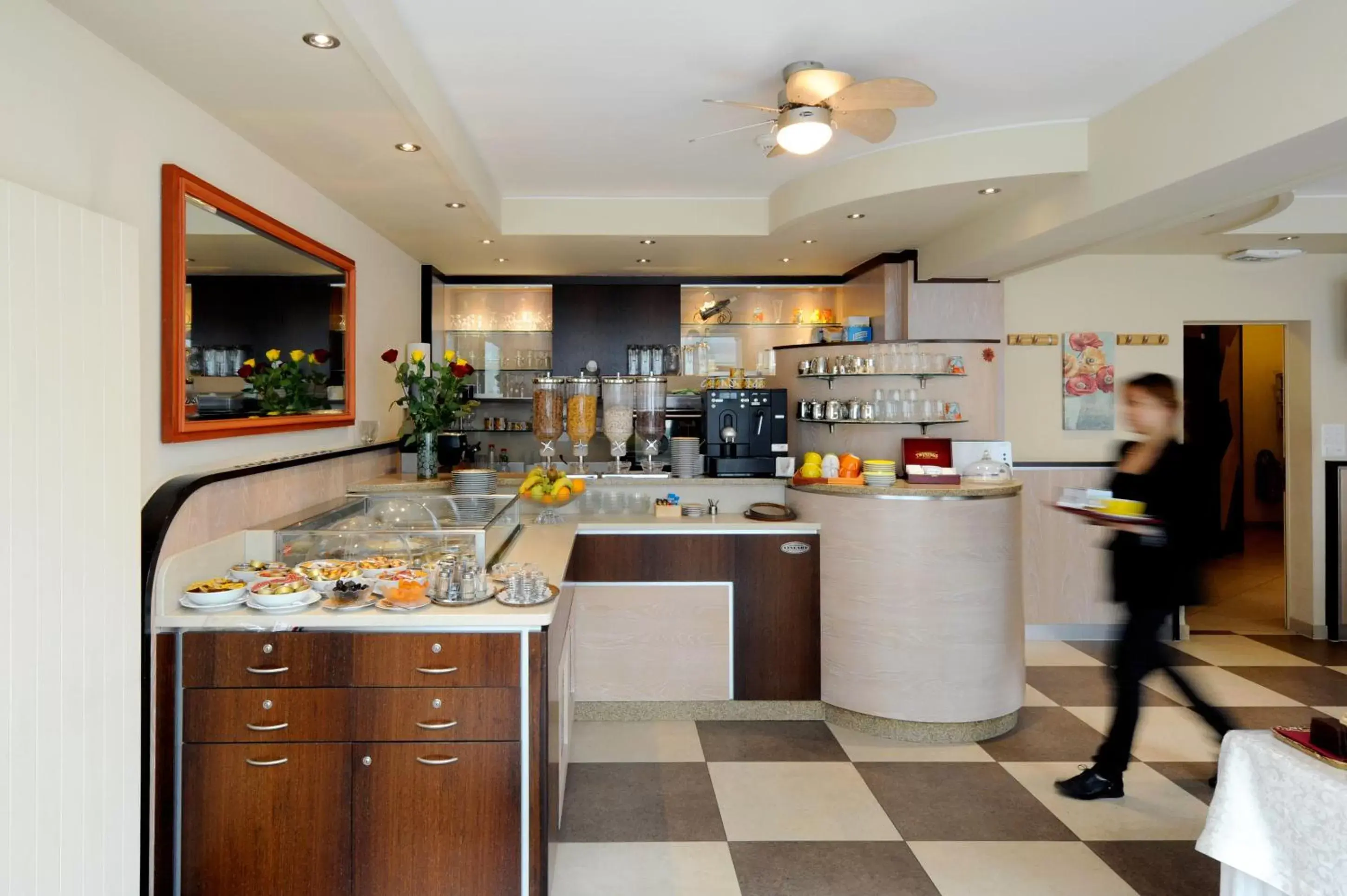 Restaurant/places to eat in Bon Port Restaurant/places to eat in Bon Port