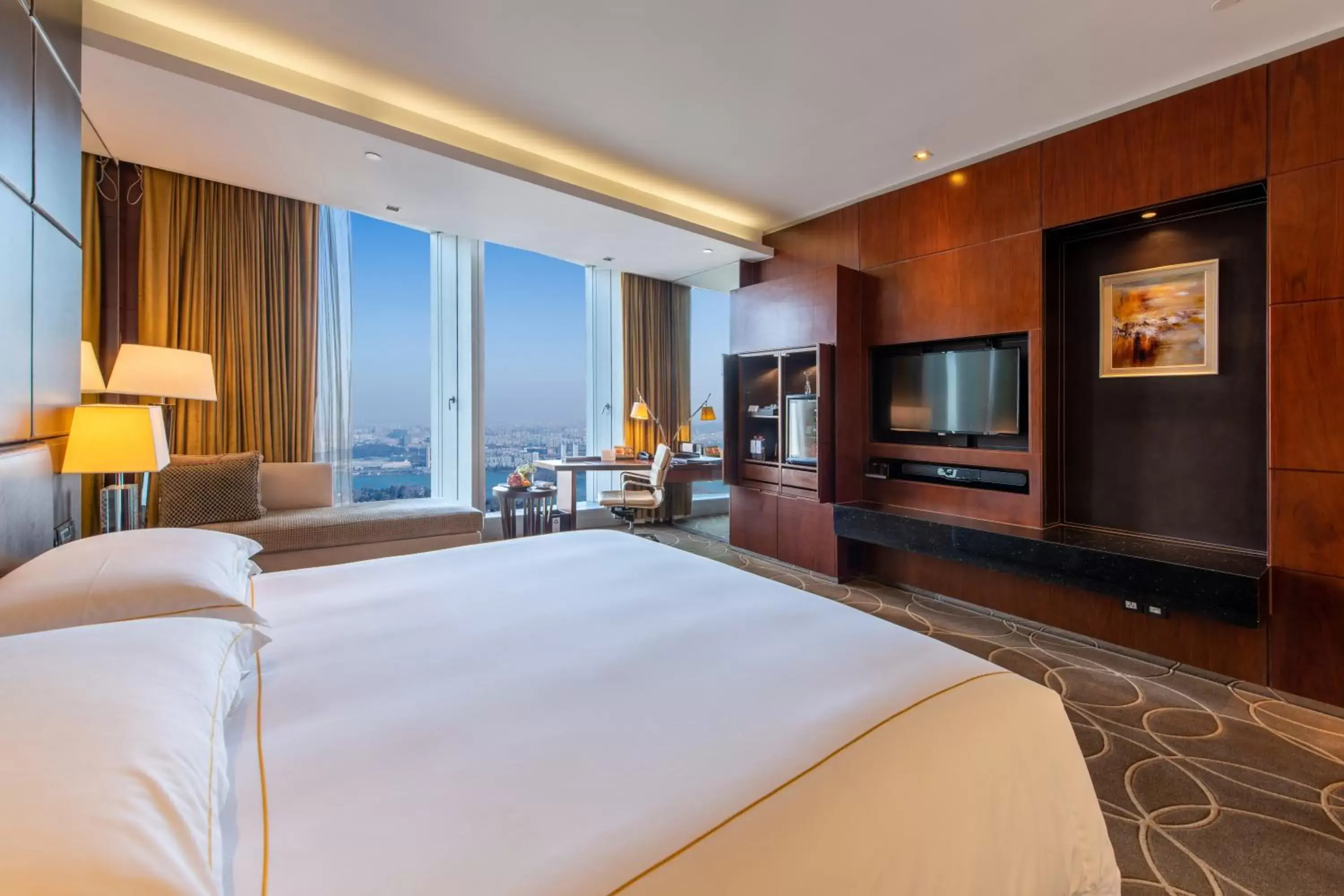 Property building, Bed in InterContinental Nanjing by IHG Property building, Bed in InterContinental Nanjing by IHG