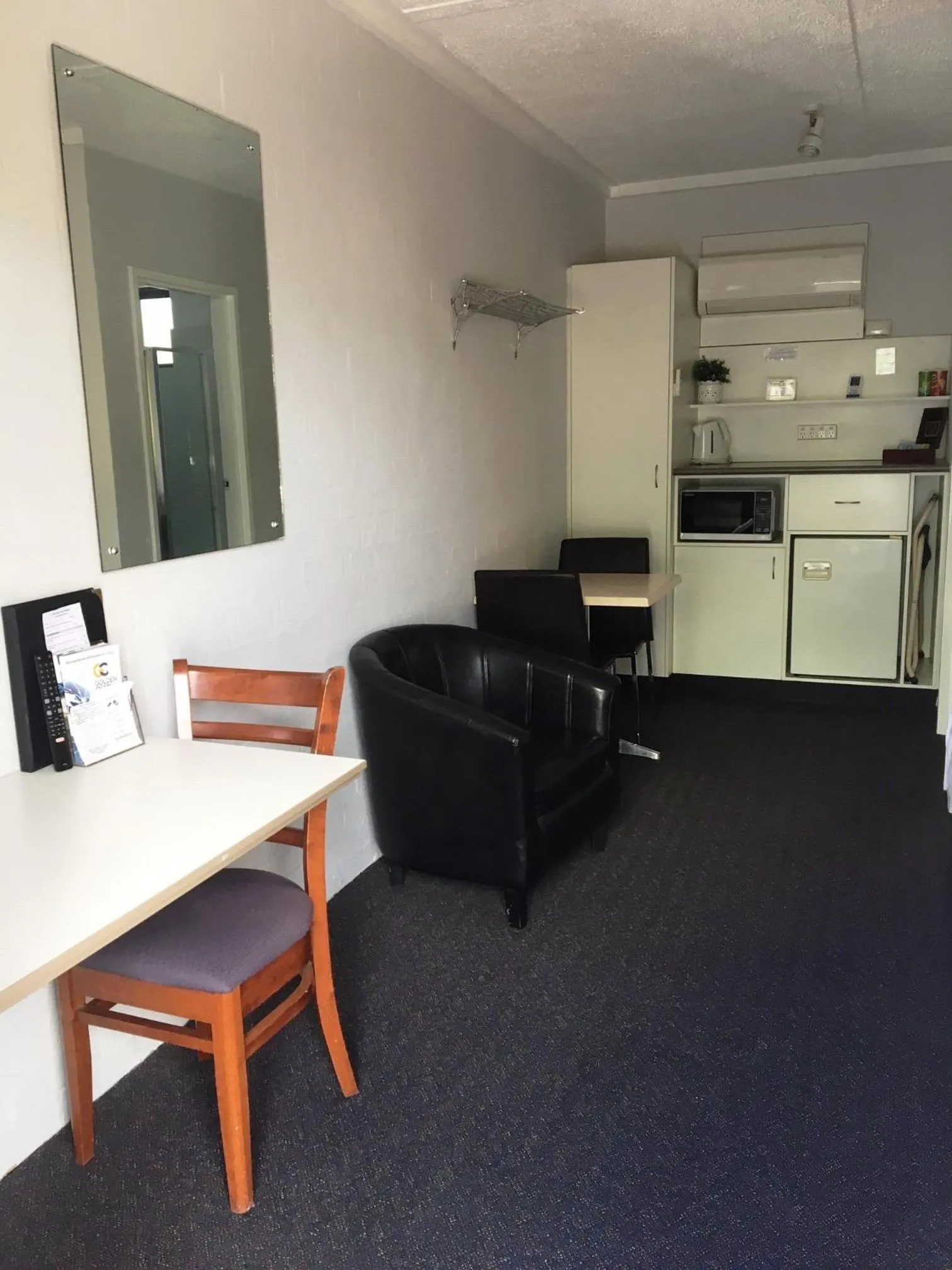 Nicholas Royal Motel - No Pets Allowed