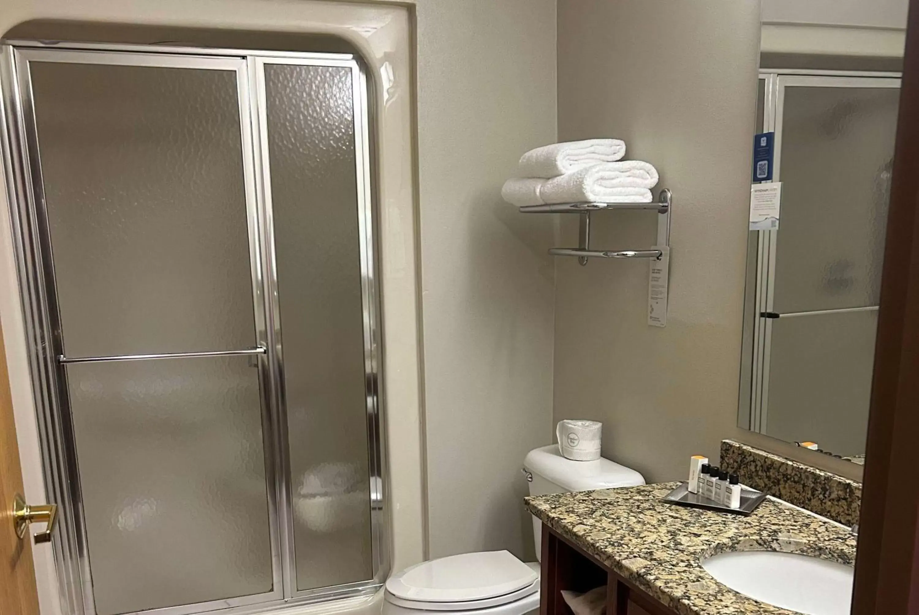 King Room in Wyndham Garden Madison Fitchburg King Room in Wyndham Garden Madison Fitchburg