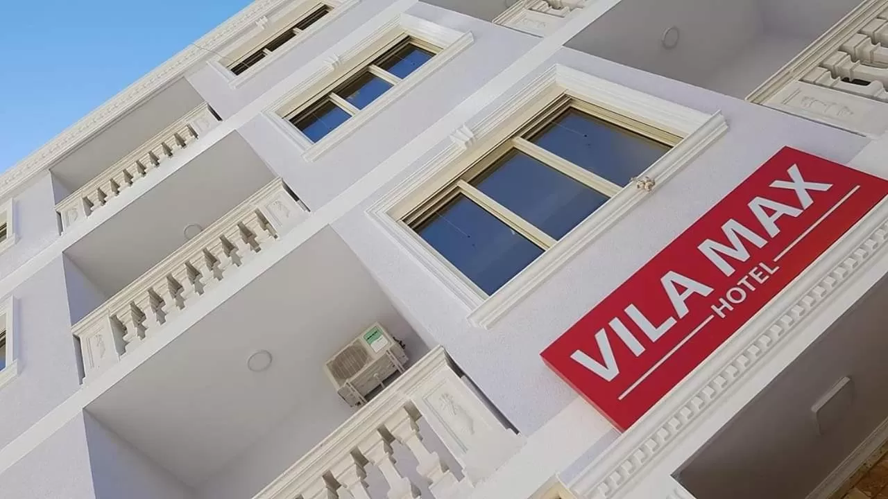 Property Building in Vila MAX