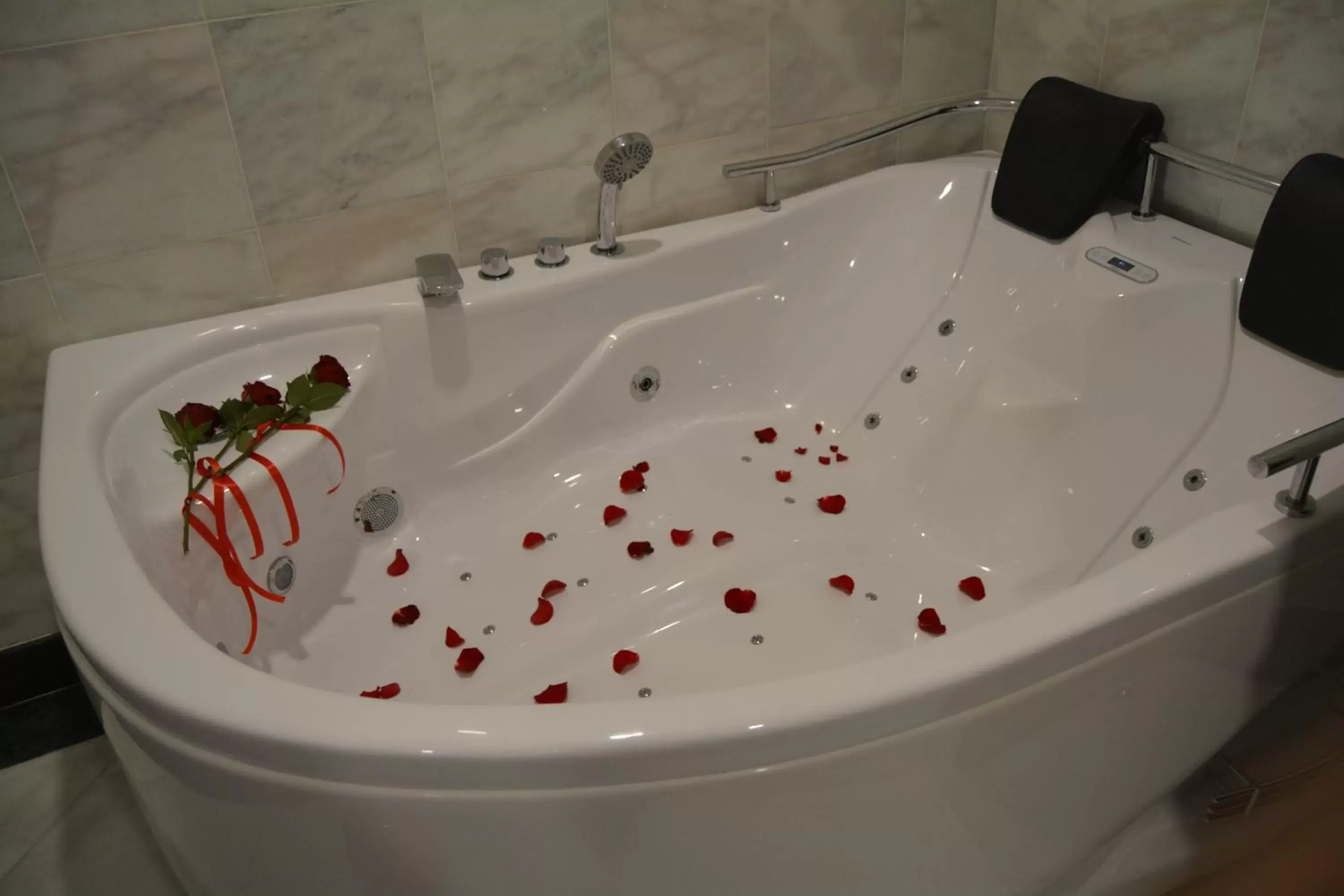 Bathroom in Iridium 70 Hotel Bathroom in Iridium 70 Hotel