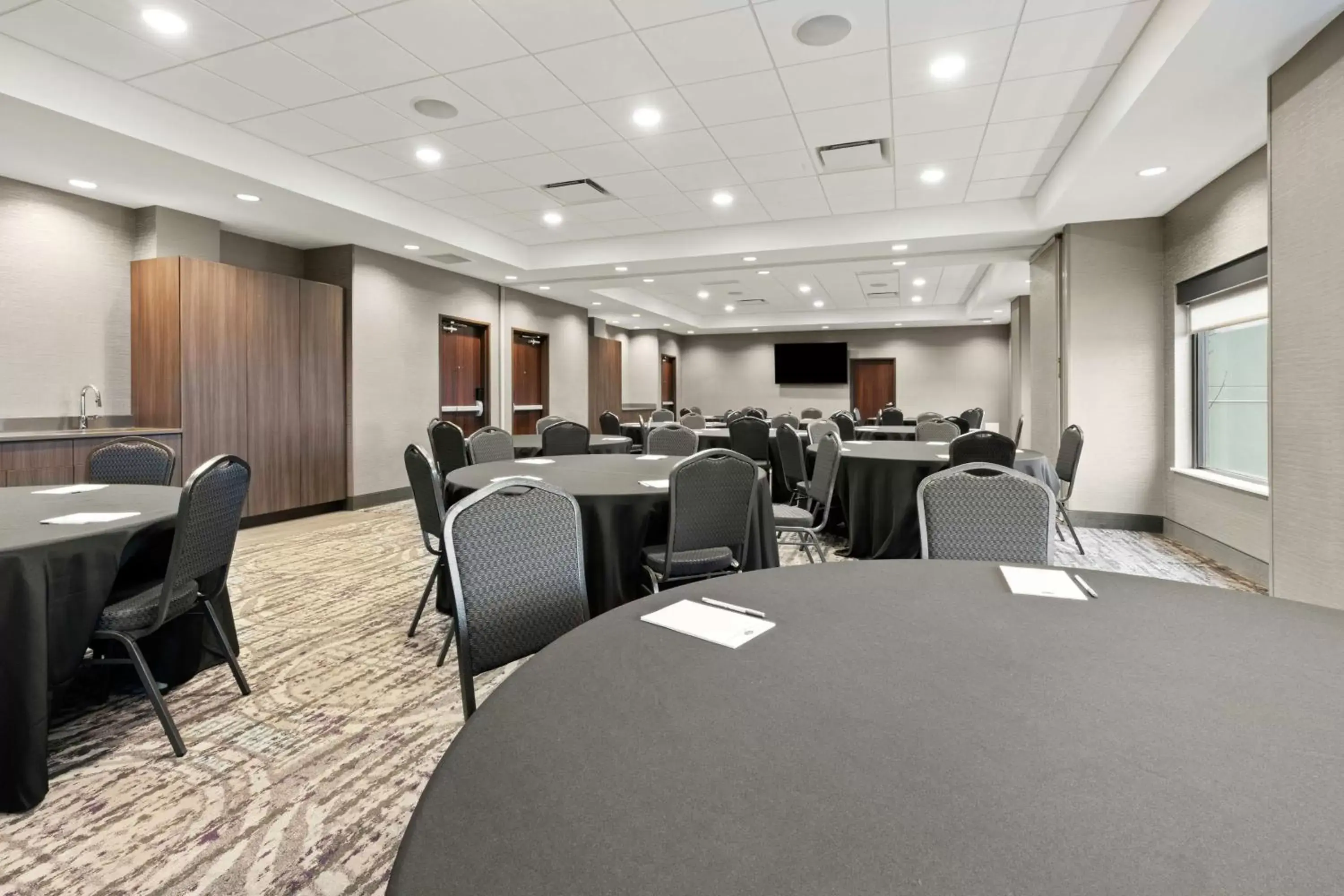 Meeting/conference room, Business Area/Conference Room in Hampton Inn & Suites Spokane Downtown-South