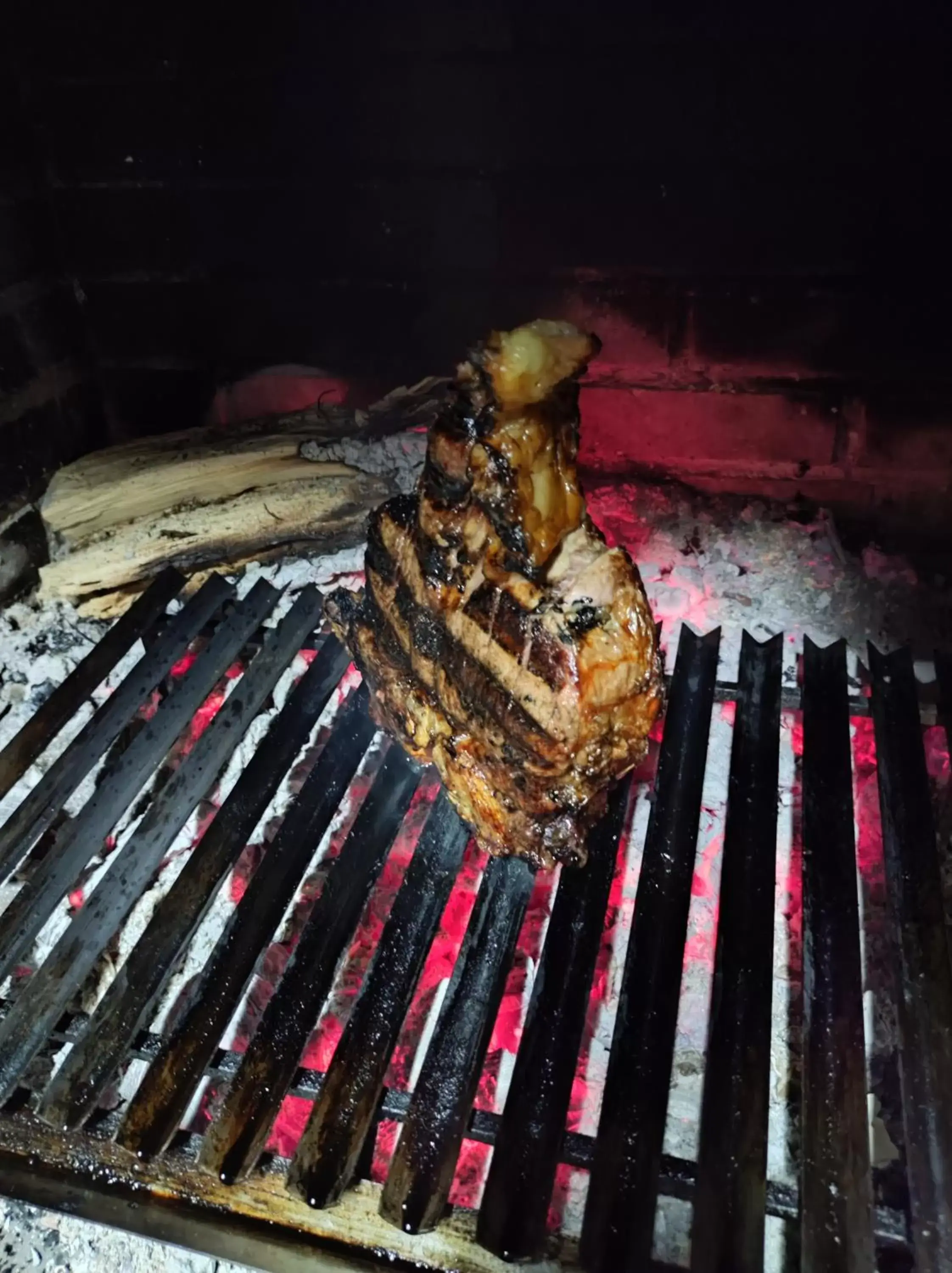 flat iron, BBQ Facilities in Borgo Lamurese