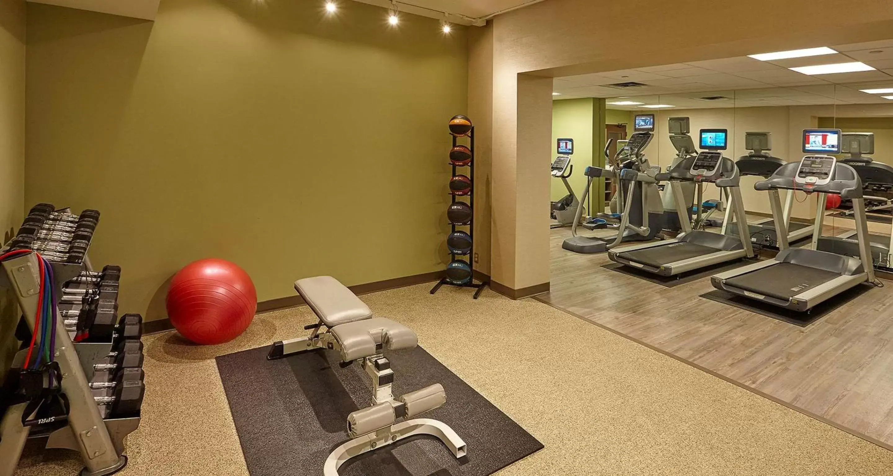 Fitness centre/facilities, Fitness Center/Facilities in Best Western Plus The Normandy Inn & Suites