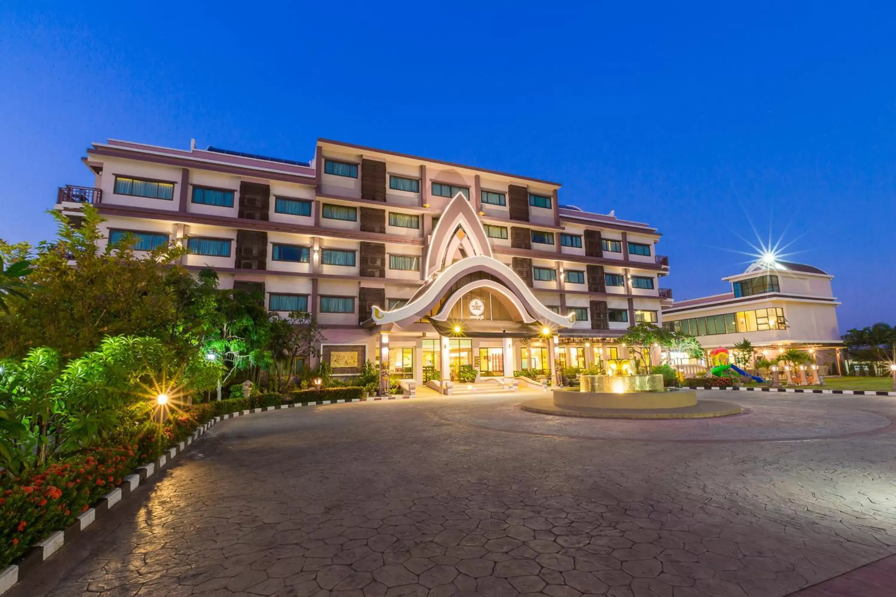 Facade/entrance, Property Building in Phanomrungpuri Hotel Buriram