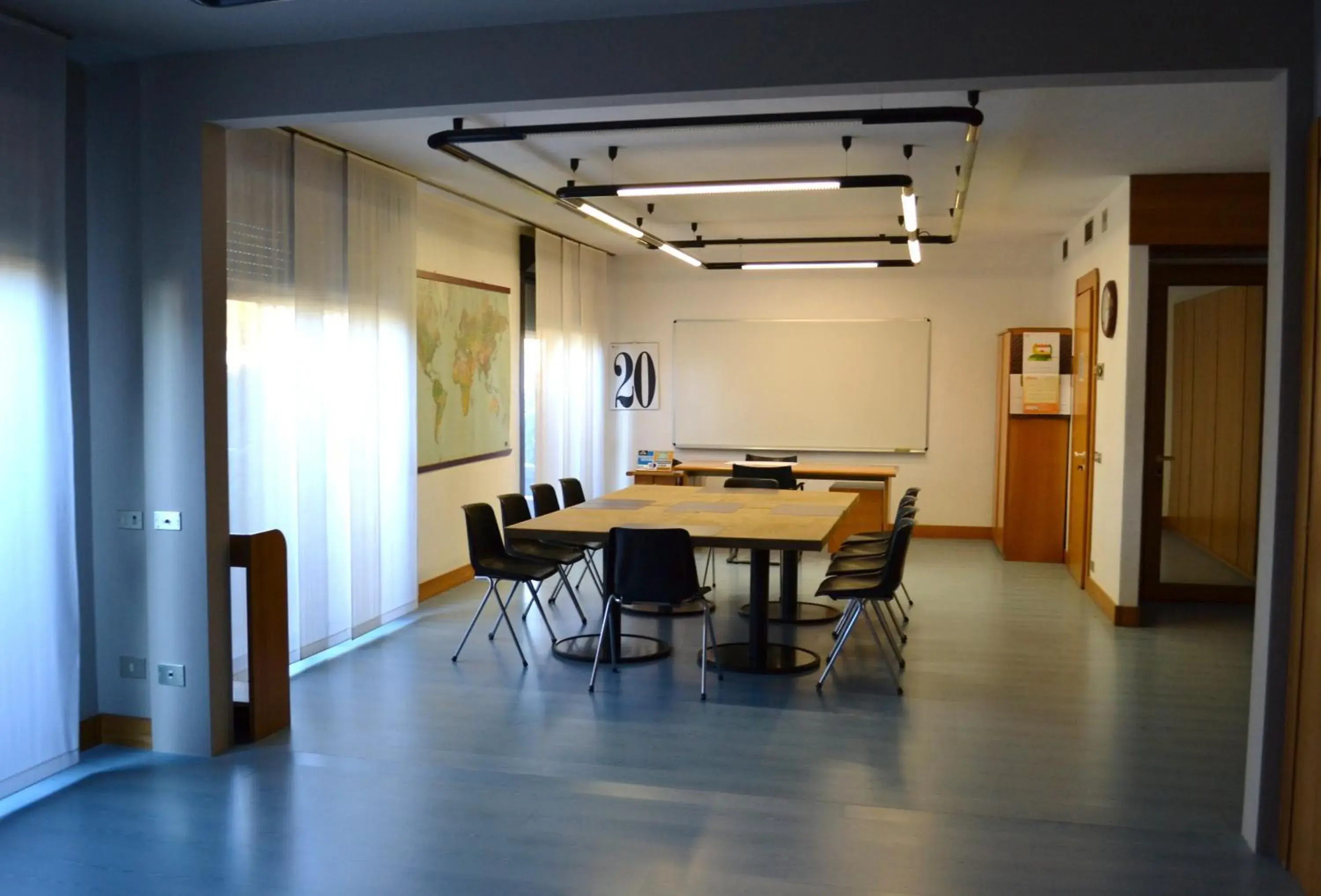 Meeting/conference room, Dining Area in Hotel Canturio