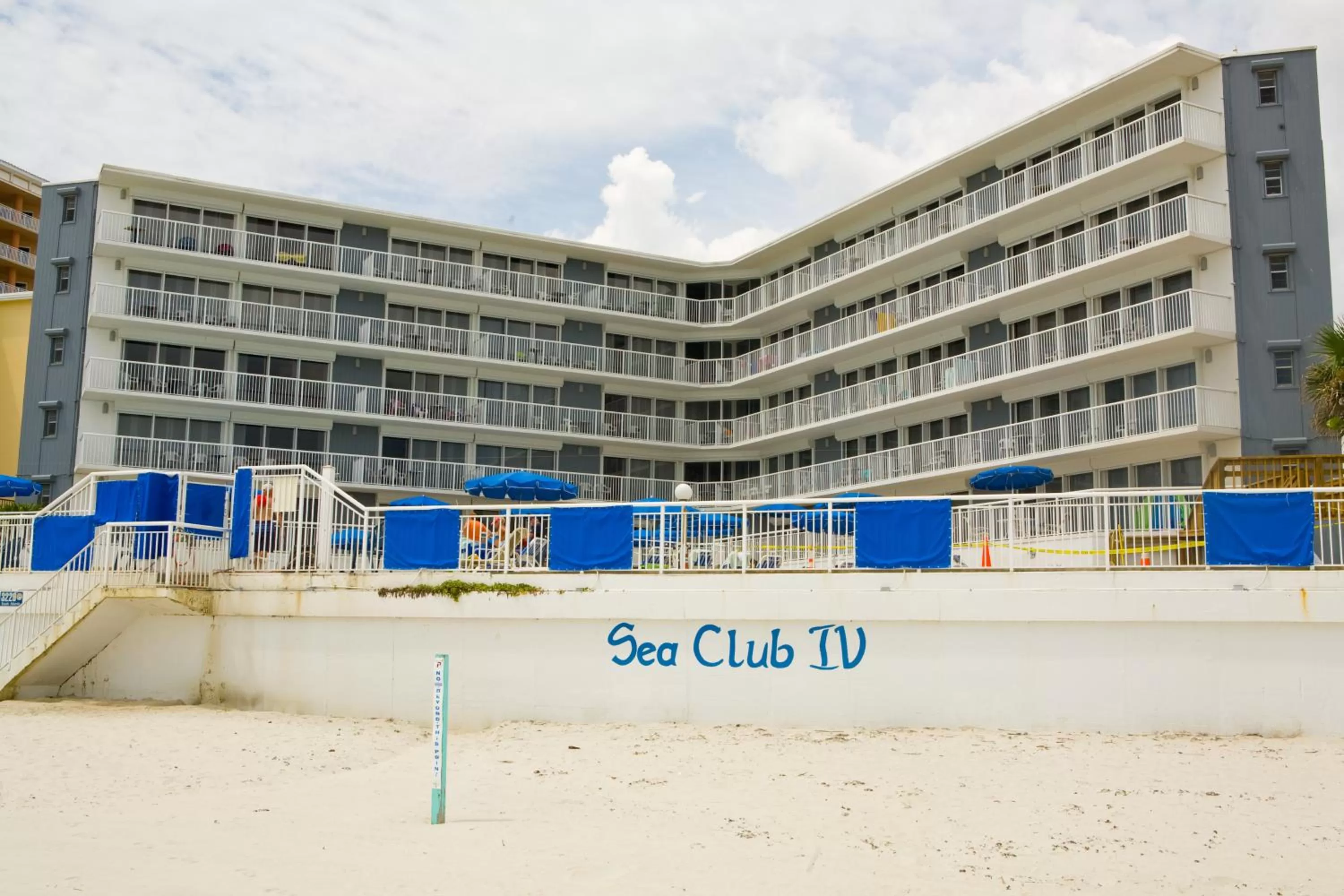 Property building in Sea Club IV Resort