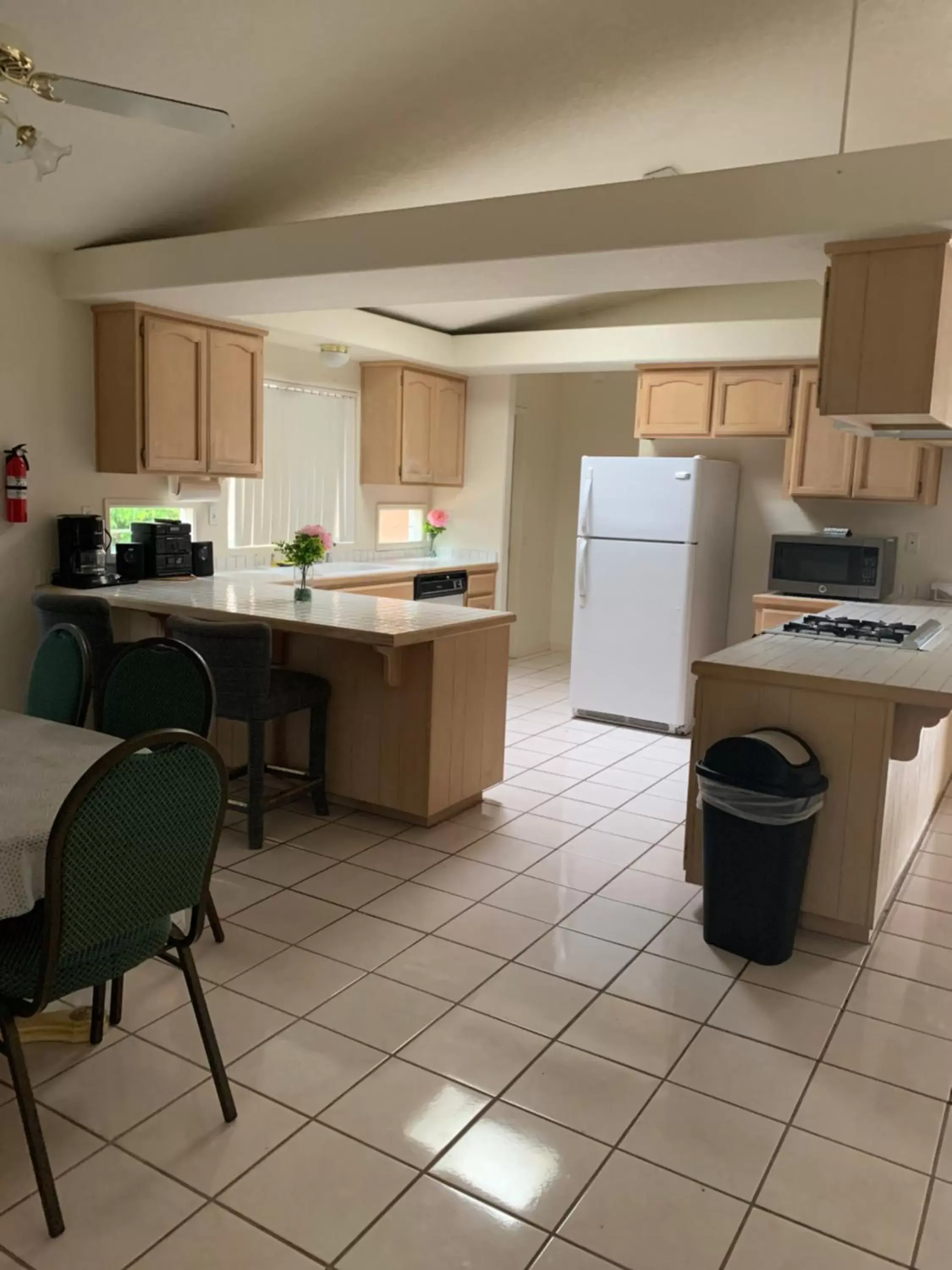 Kitchen/Kitchenette in Miracle Springs Resort and Spa