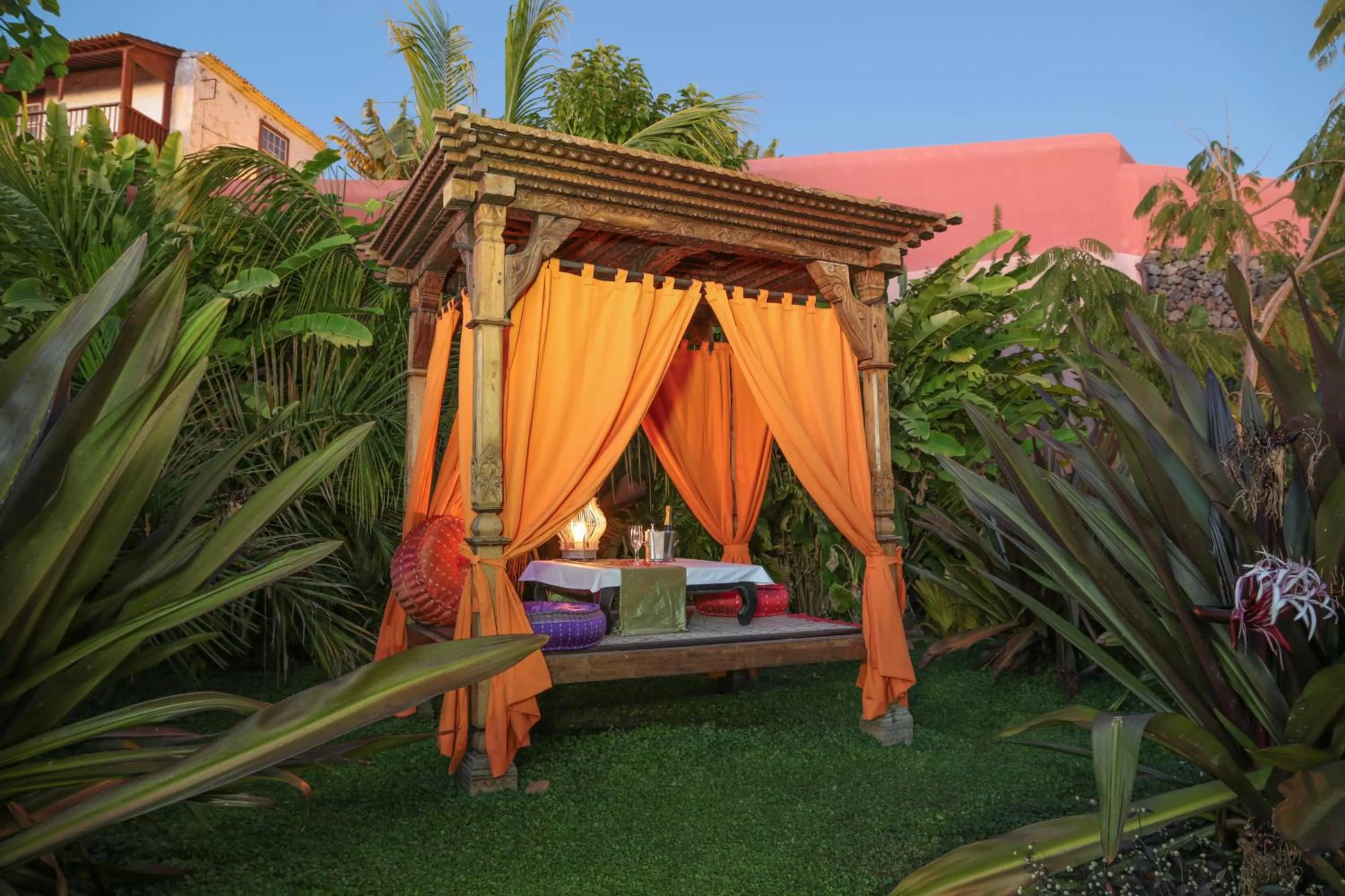 Garden in Hotel Hacienda de Abajo-Adults Only-Lujo