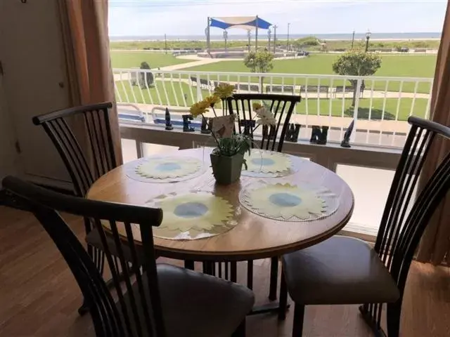 Dining area in Cara Mara Resort