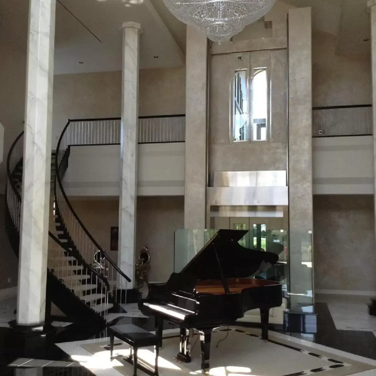 Facade/entrance in Mill Creek Gardens Facade/entrance in Mill Creek Gardens