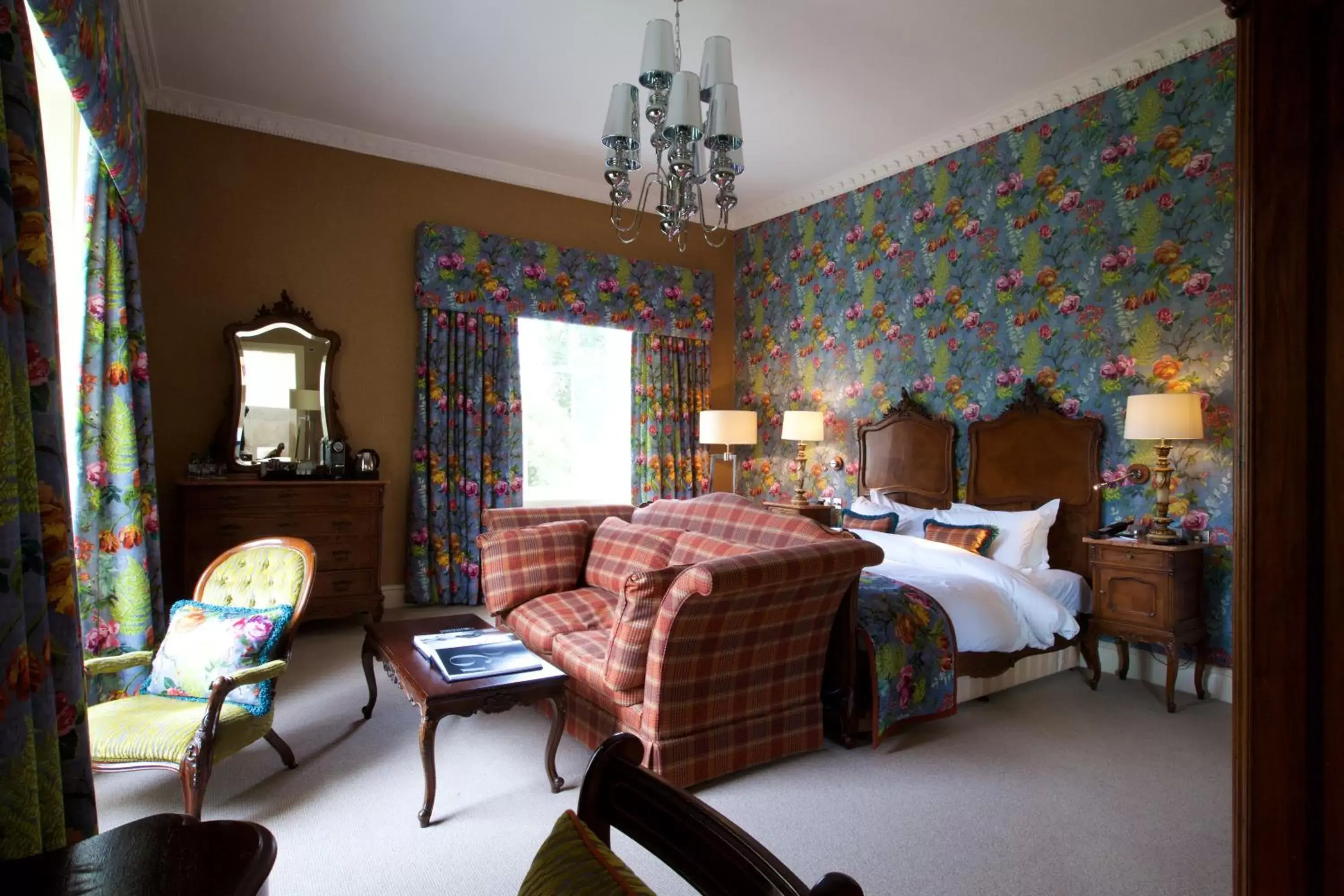 Deluxe Room with Lake View in Storrs Hall Hotel on the shore of Lake Windermere Deluxe Room with Lake View in Storrs Hall Hotel on the shore of Lake Windermere