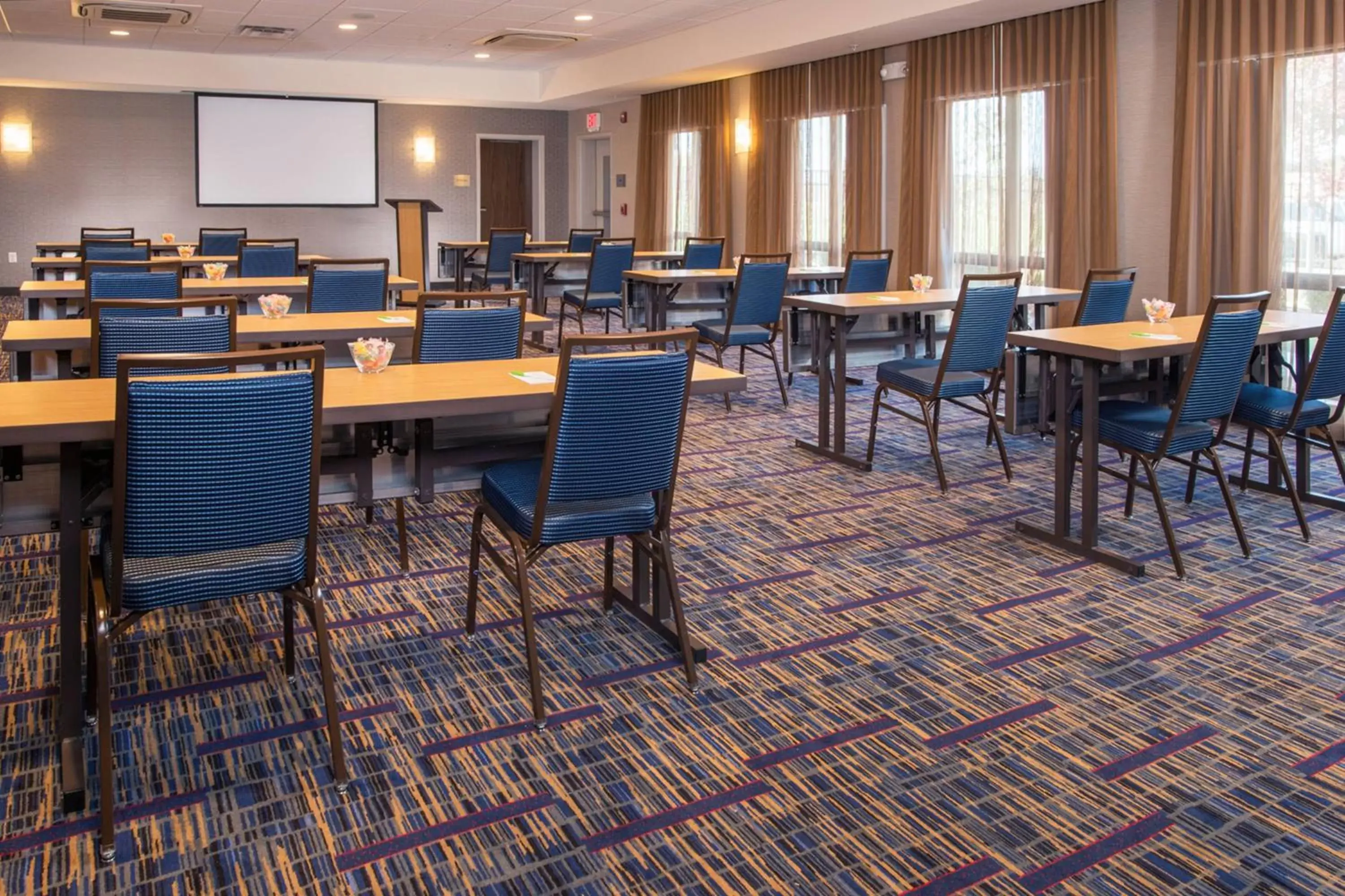 Meeting/conference room in Courtyard by Marriott Shippensburg