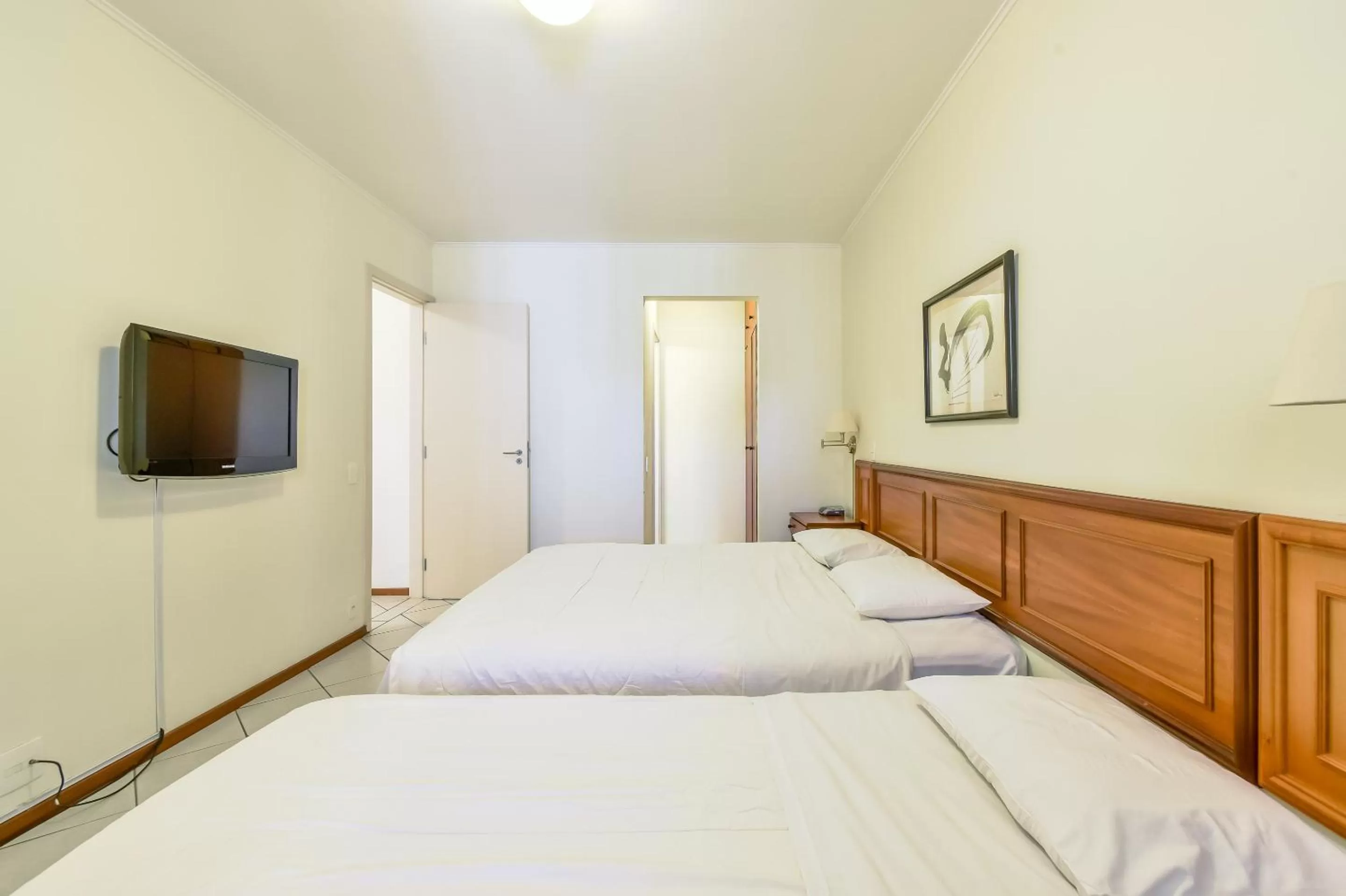 Bedroom, Bed in Park Tower Campinas Residence by Nacional Inn