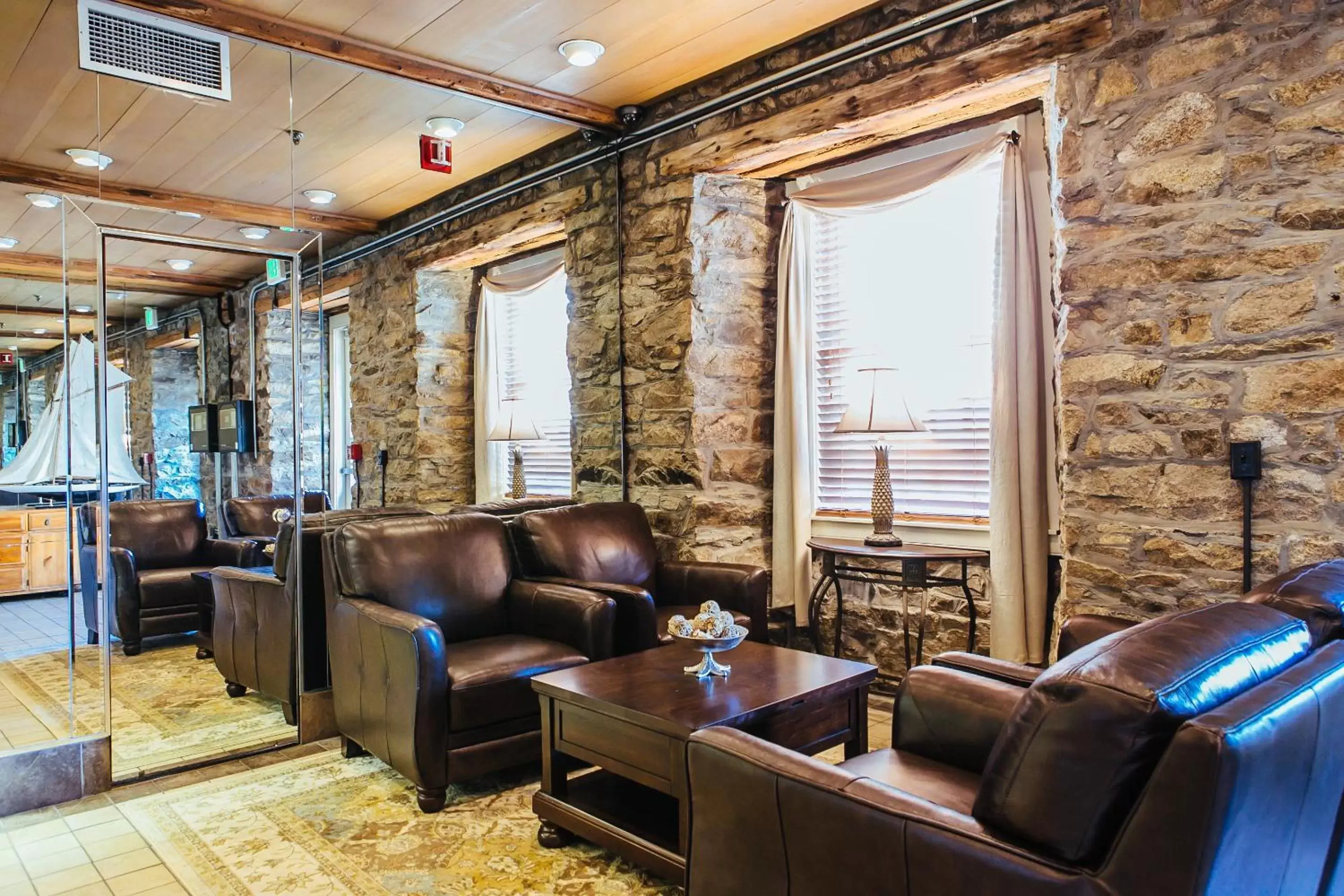 Lobby or reception in Newport Bay Club and Hotel Lobby or reception in Newport Bay Club and Hotel