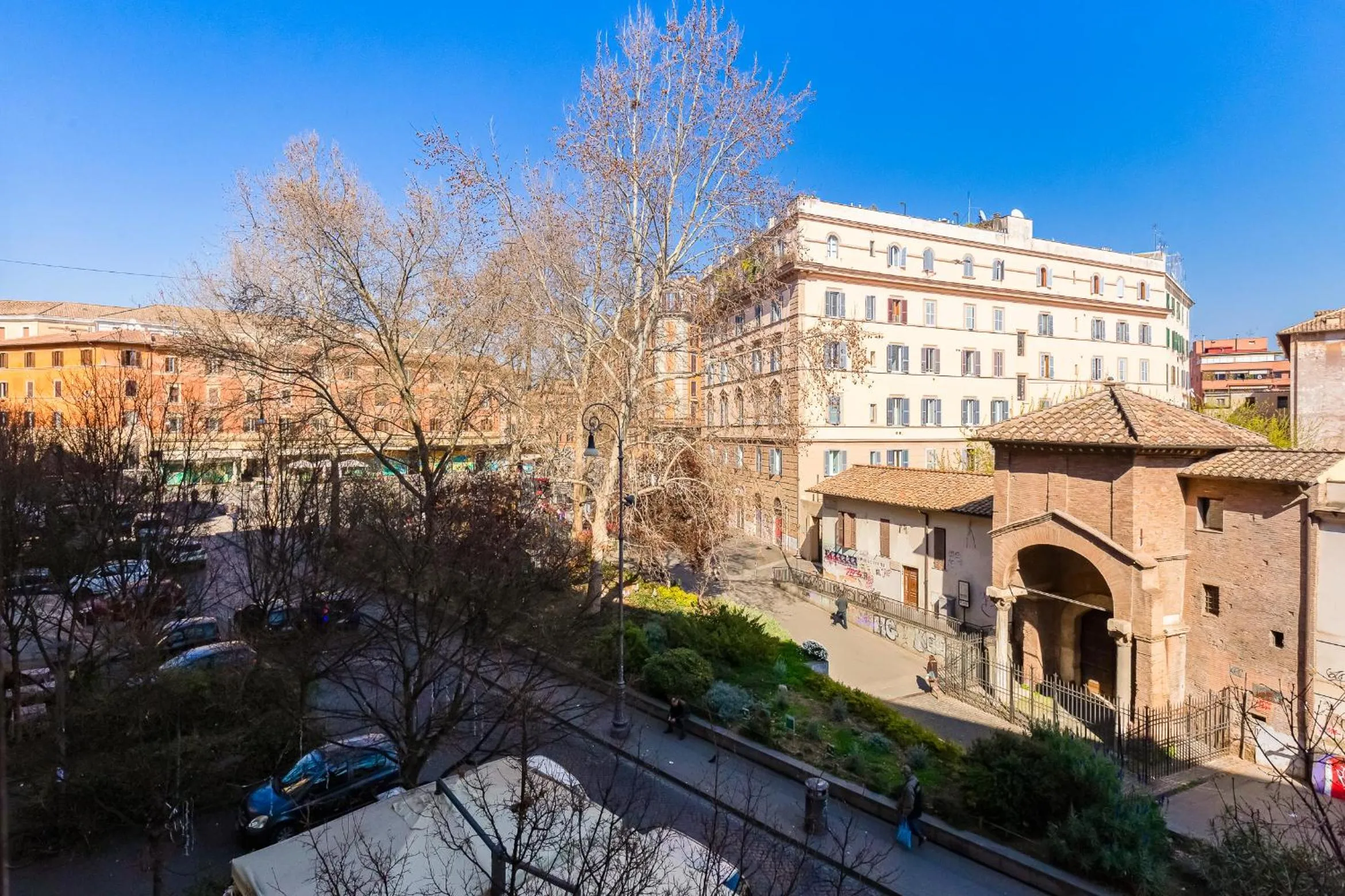 City view in Hanky Suite