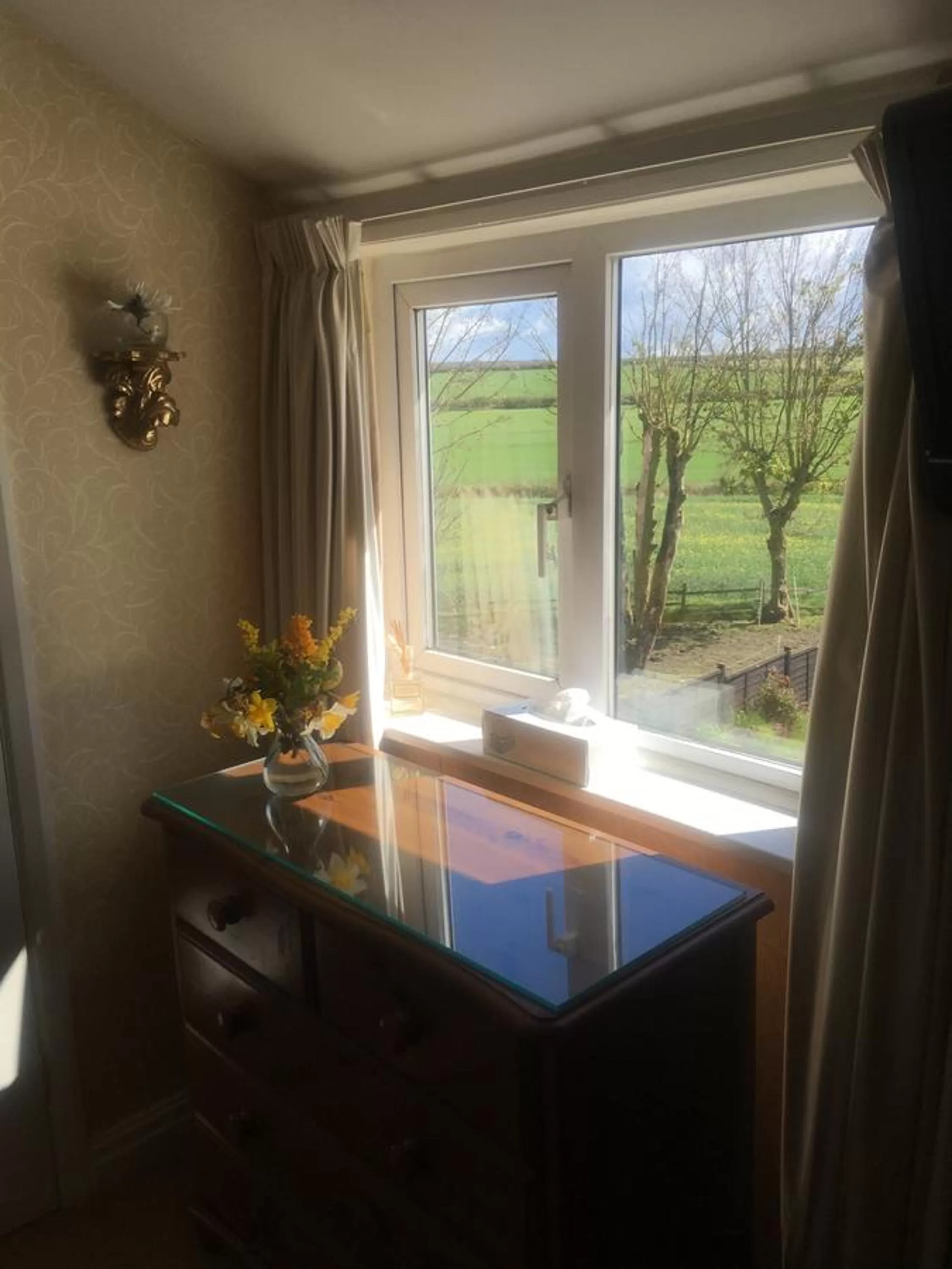 Garden view in West Wold Farm House B&B