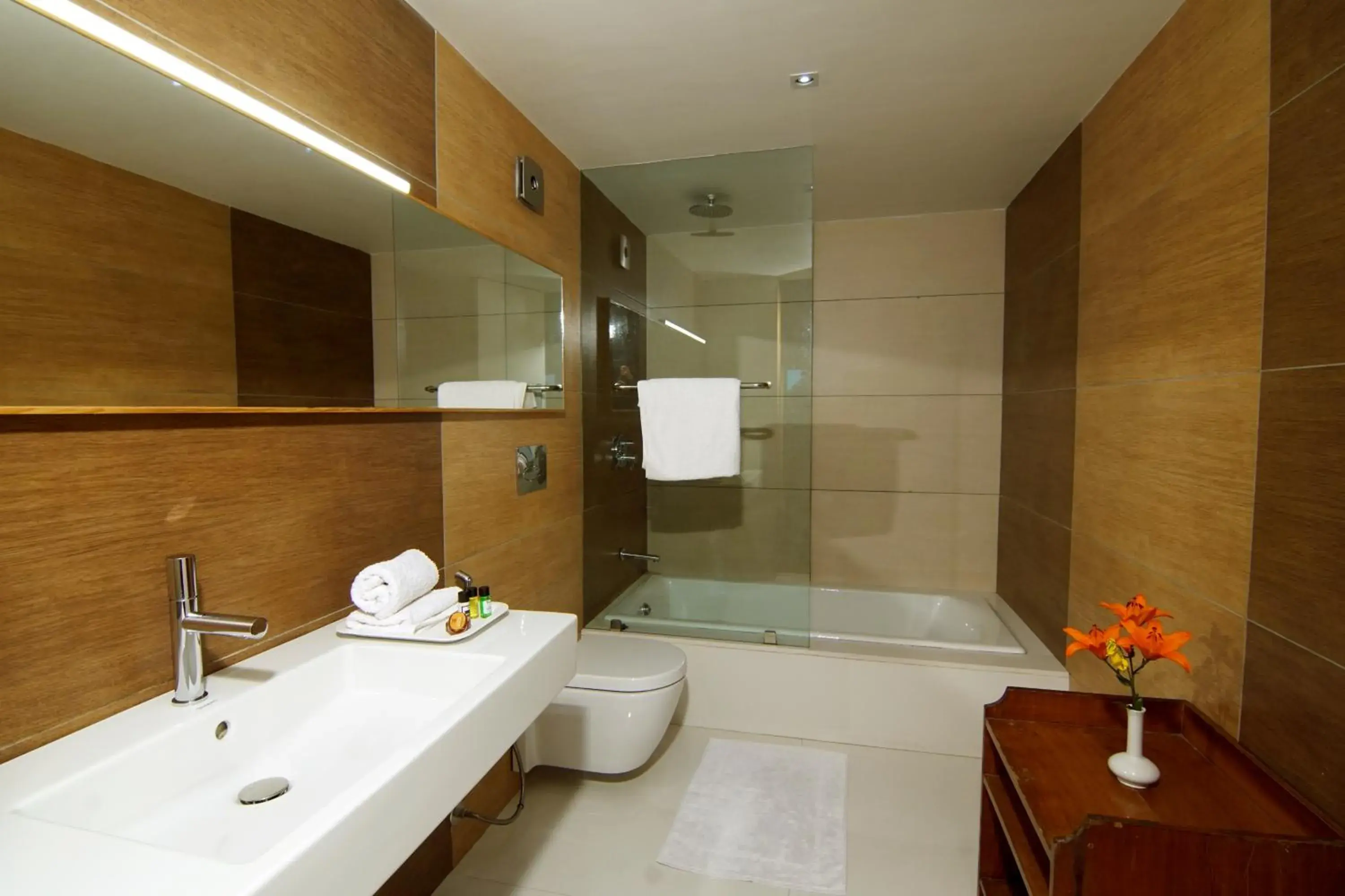 Shower, Bathroom in Banon Resorts