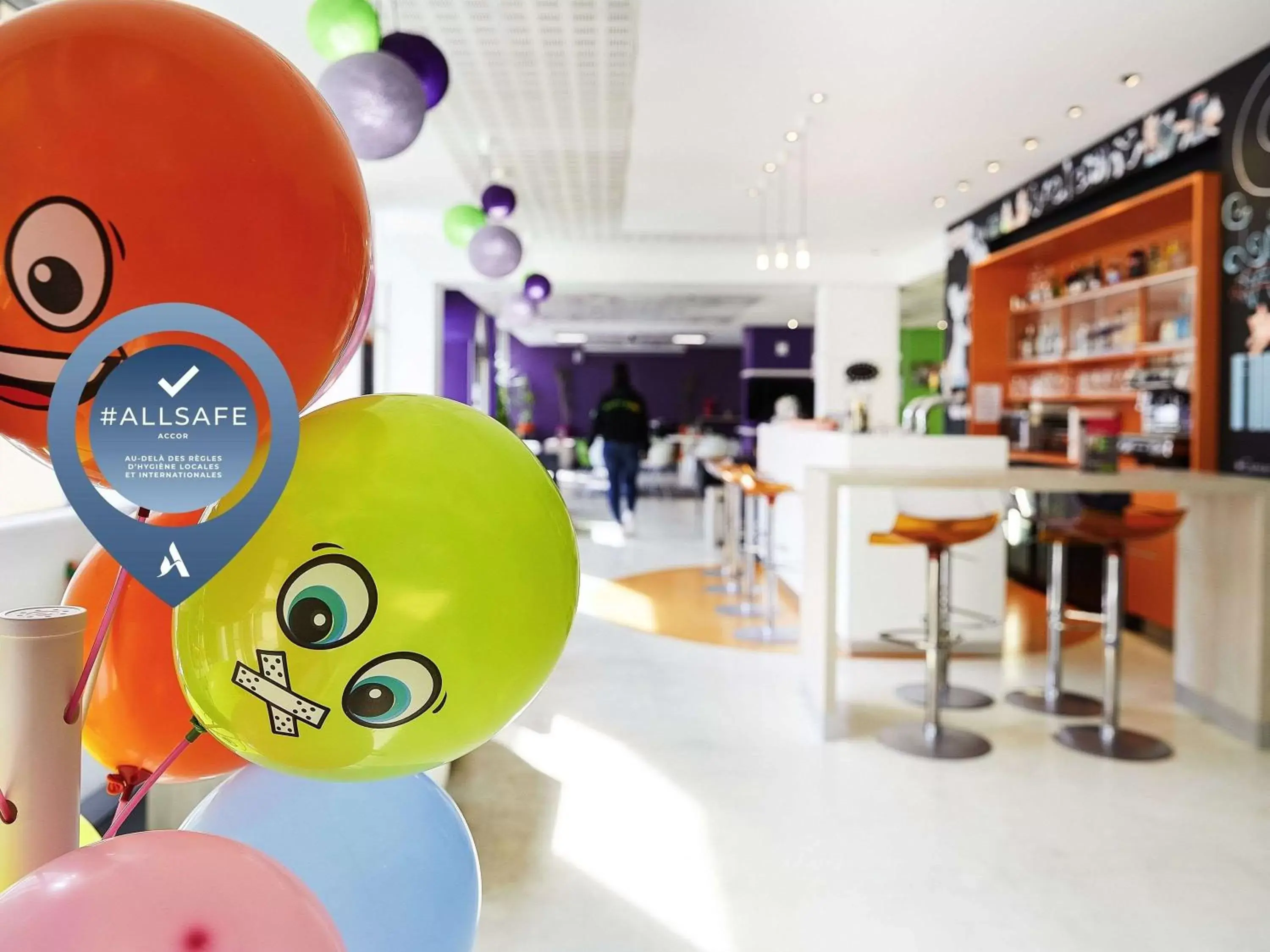 Property building, Lounge/Bar in ibis Styles Lille Centre Gare Beffroi