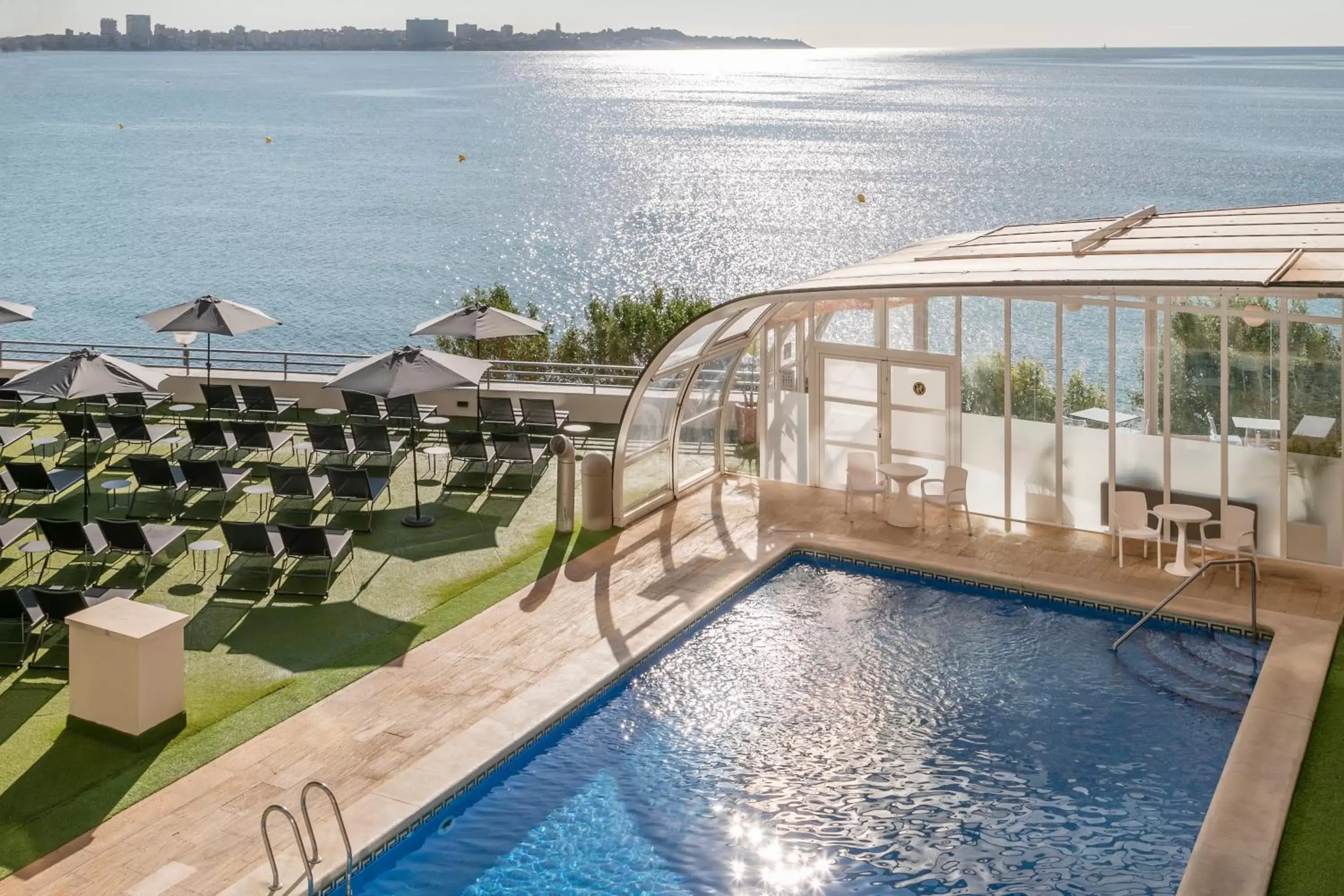 Swimming pool, Pool View in Hotel Spa Porta Maris by Melia