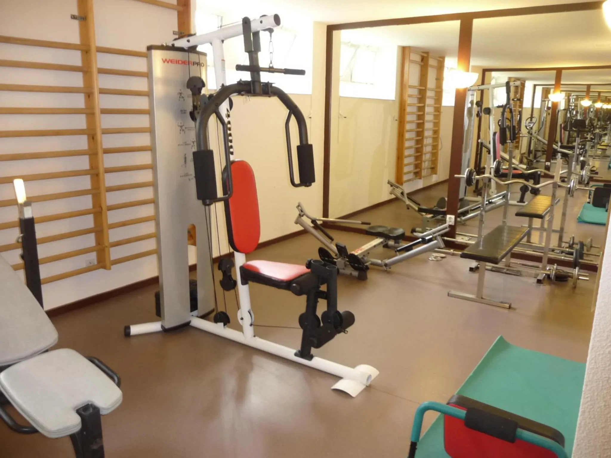 Fitness centre/facilities in Logis Les Loges du Parc