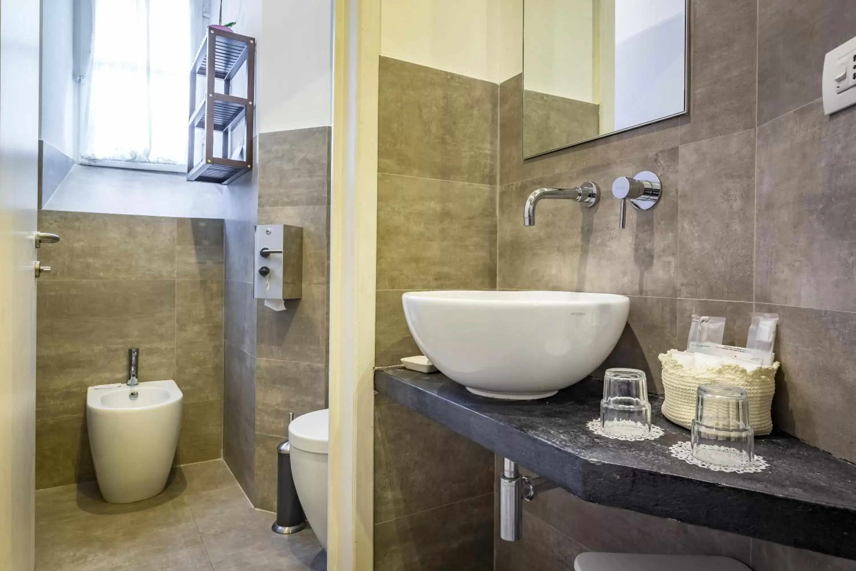 Toilet, Bathroom in Hotel La Scaletta al Ponte Vecchio