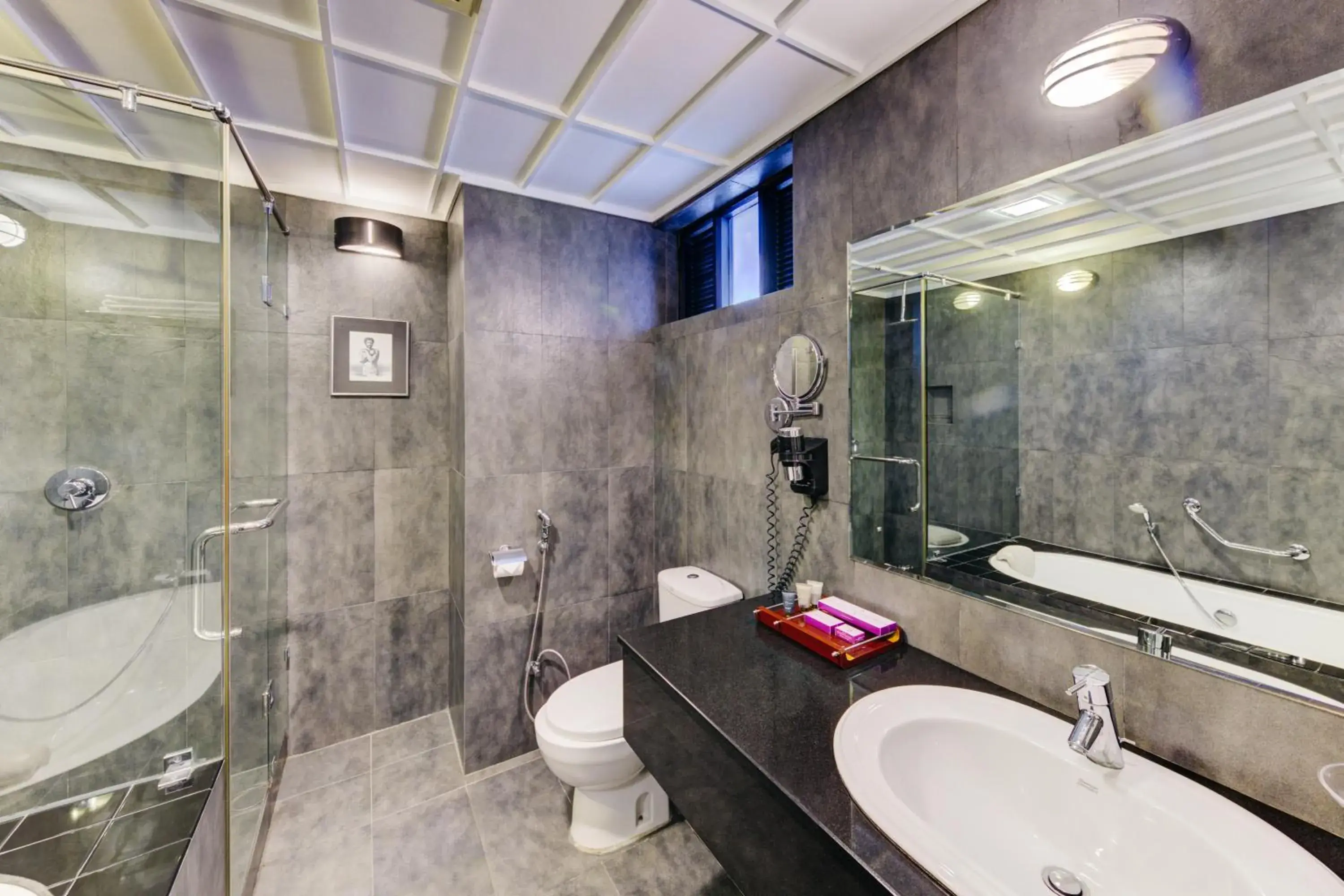 Shower, Bathroom in Cinnamon Citadel Kandy