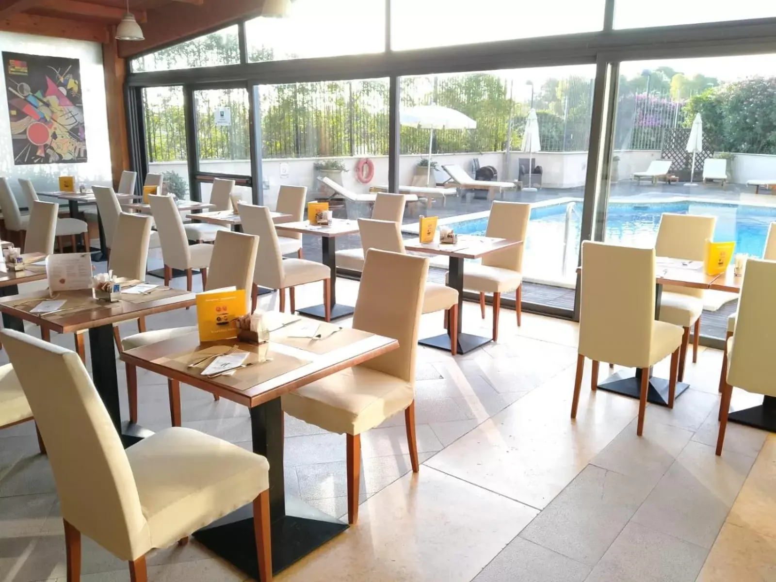 Restaurant/Places to Eat in Holiday Inn Cagliari, an IHG Hotel
