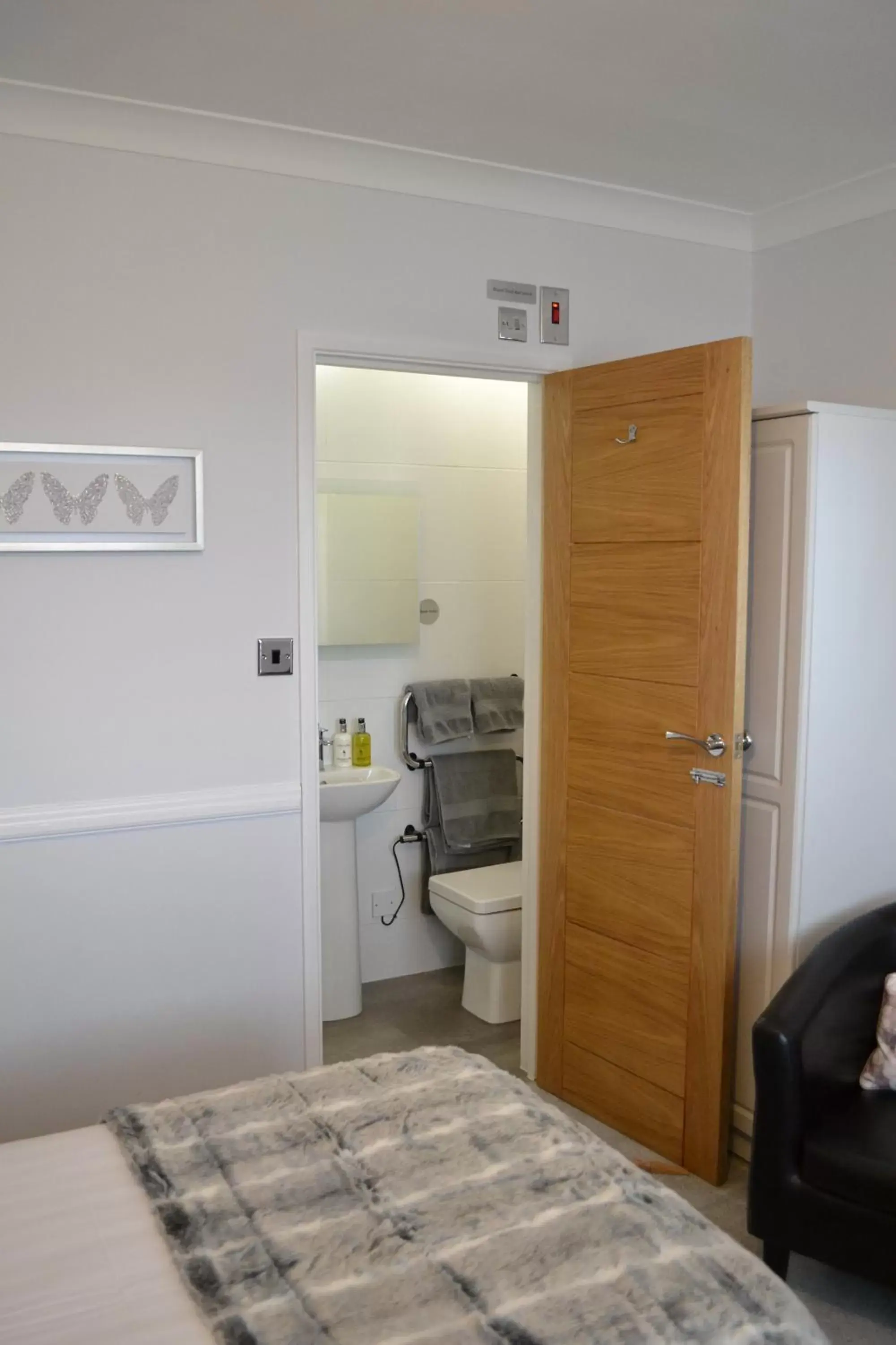 Bathroom, Bed in Harriet House B&B