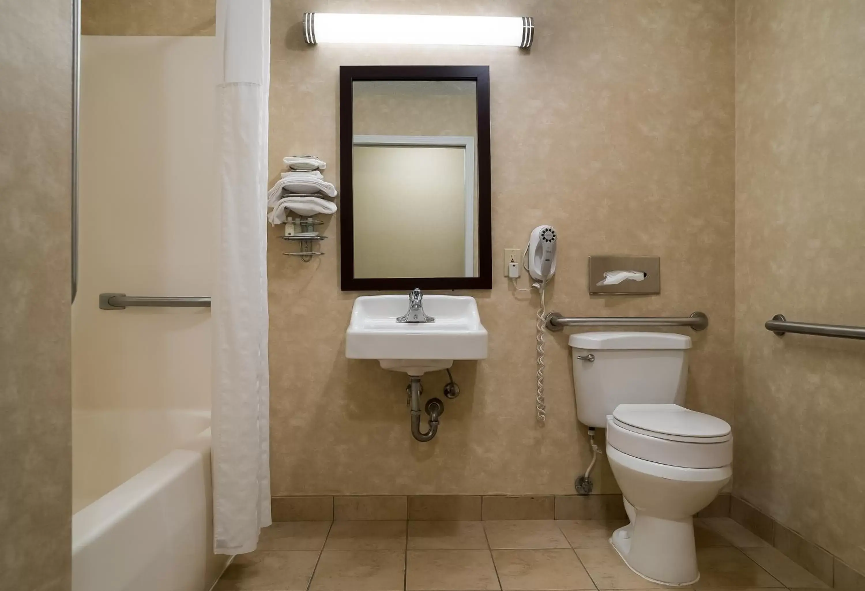 Bathroom in Quality Inn