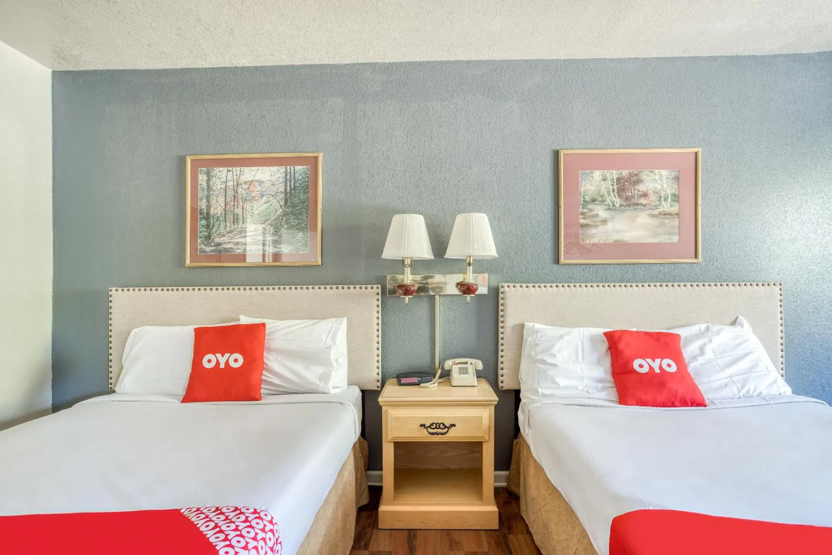 Bedroom, Bed in OYO Hotel Heber Springs Lakeside