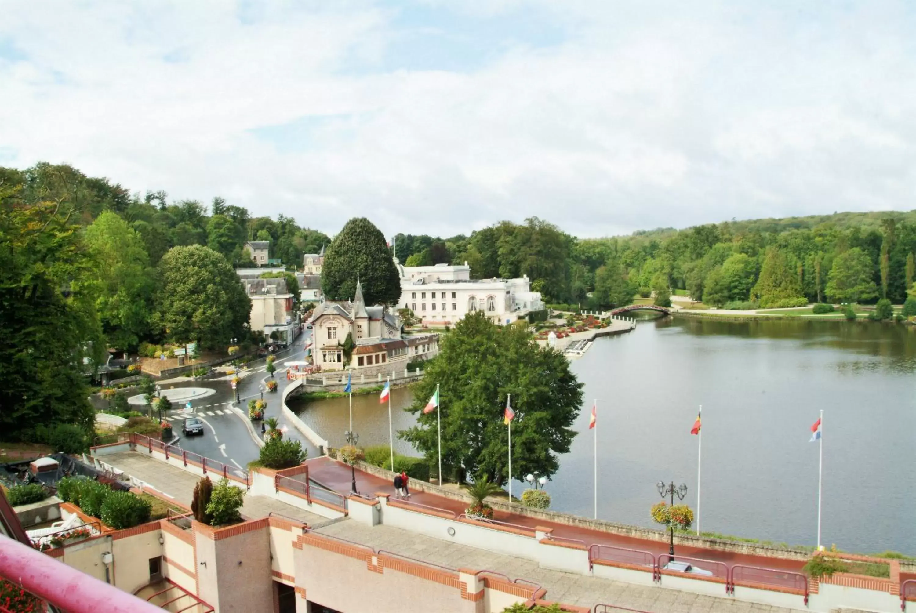 Area and facilities in Hôtel Spa Du Béryl