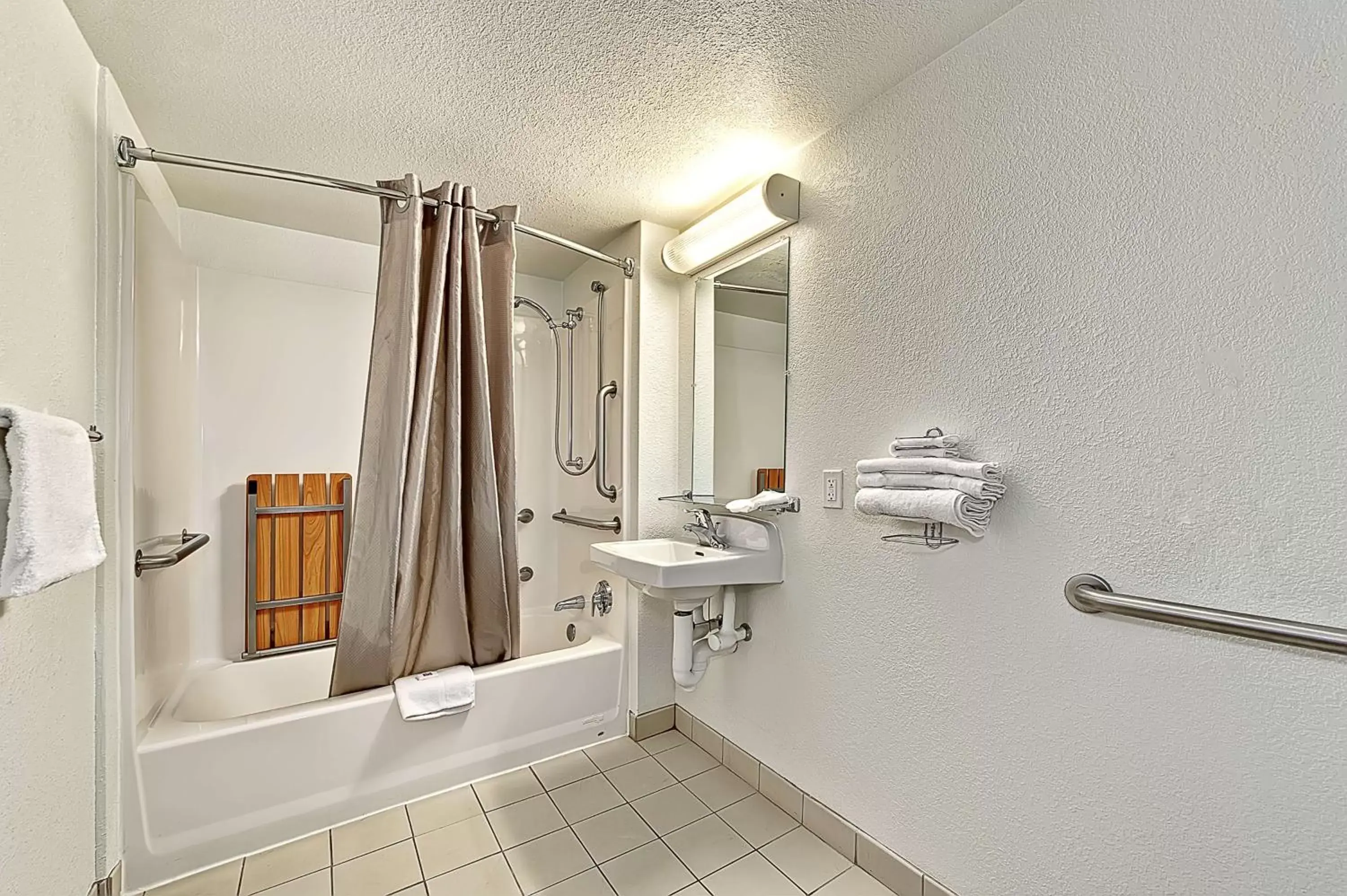 Photo of the whole room, Bathroom in Motel 6-Glenview, IL - Chicago North