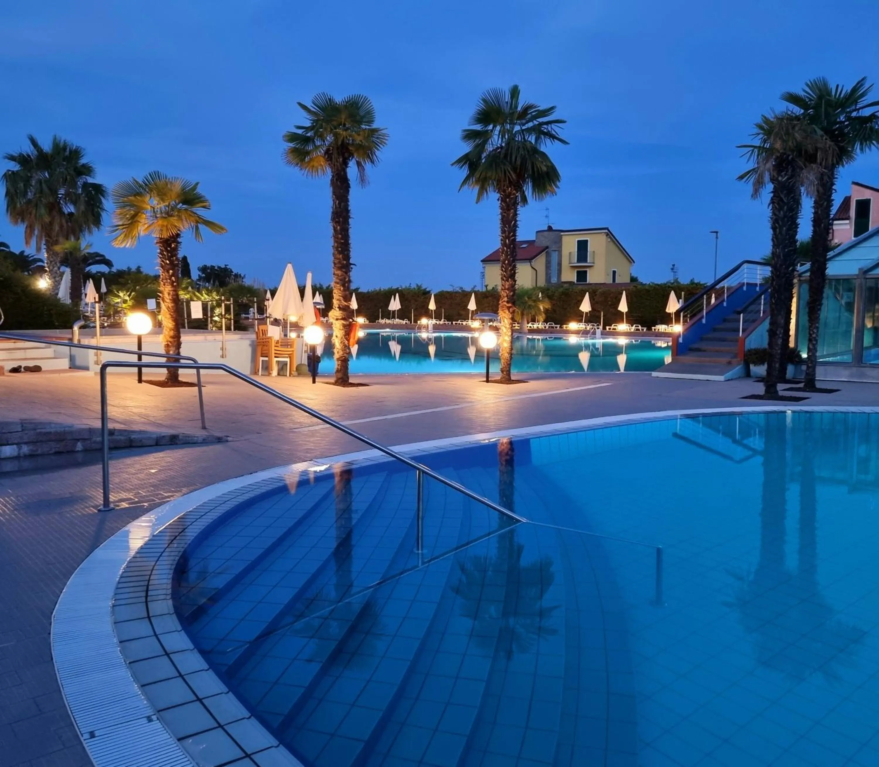 Swimming pool in Loano 2 Village