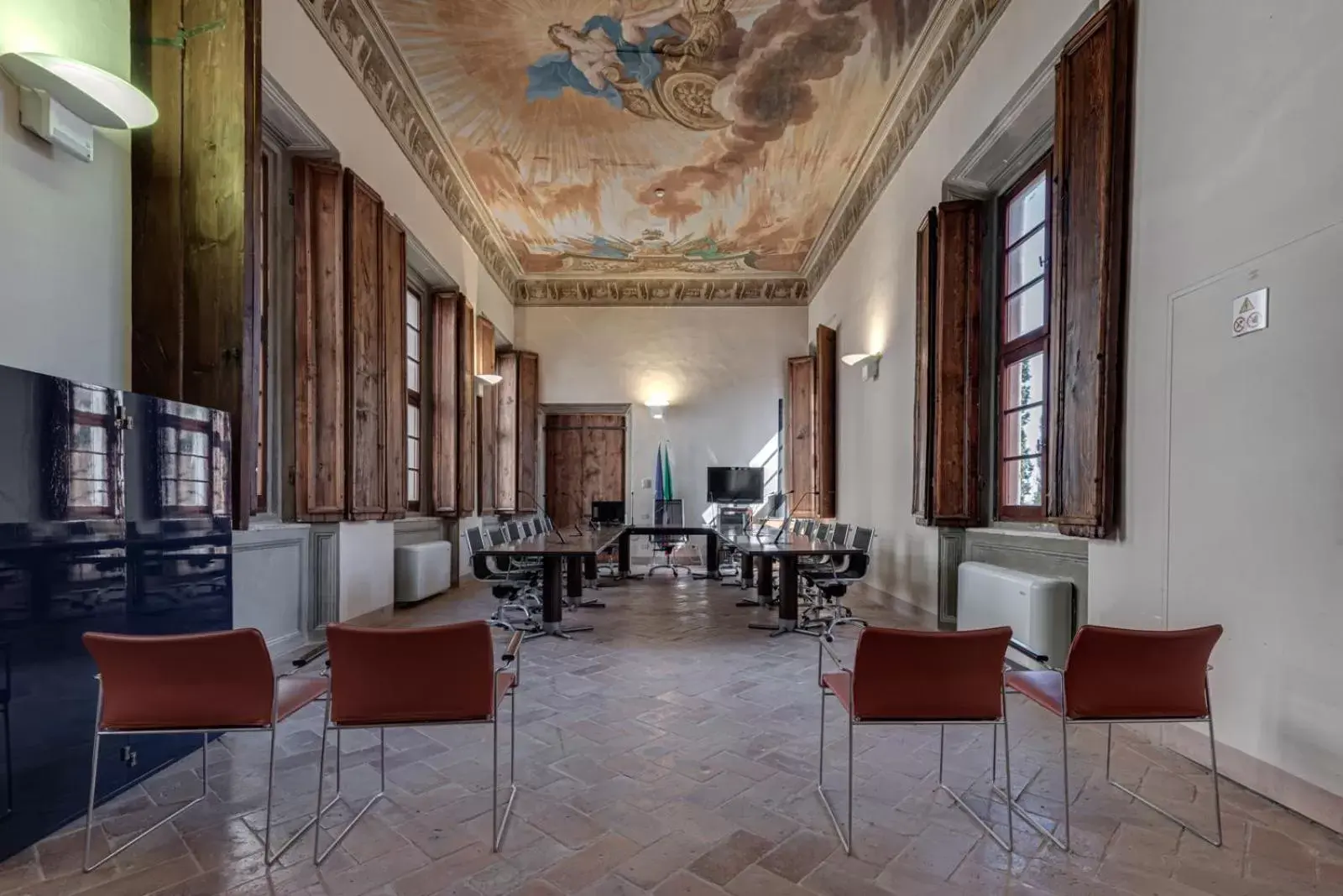 Meeting/conference room, Restaurant/Places to Eat in BOUTIQUE VILLA LIBERTY - Dépendance - Borgo Capitano Collection - Albergo diffuso