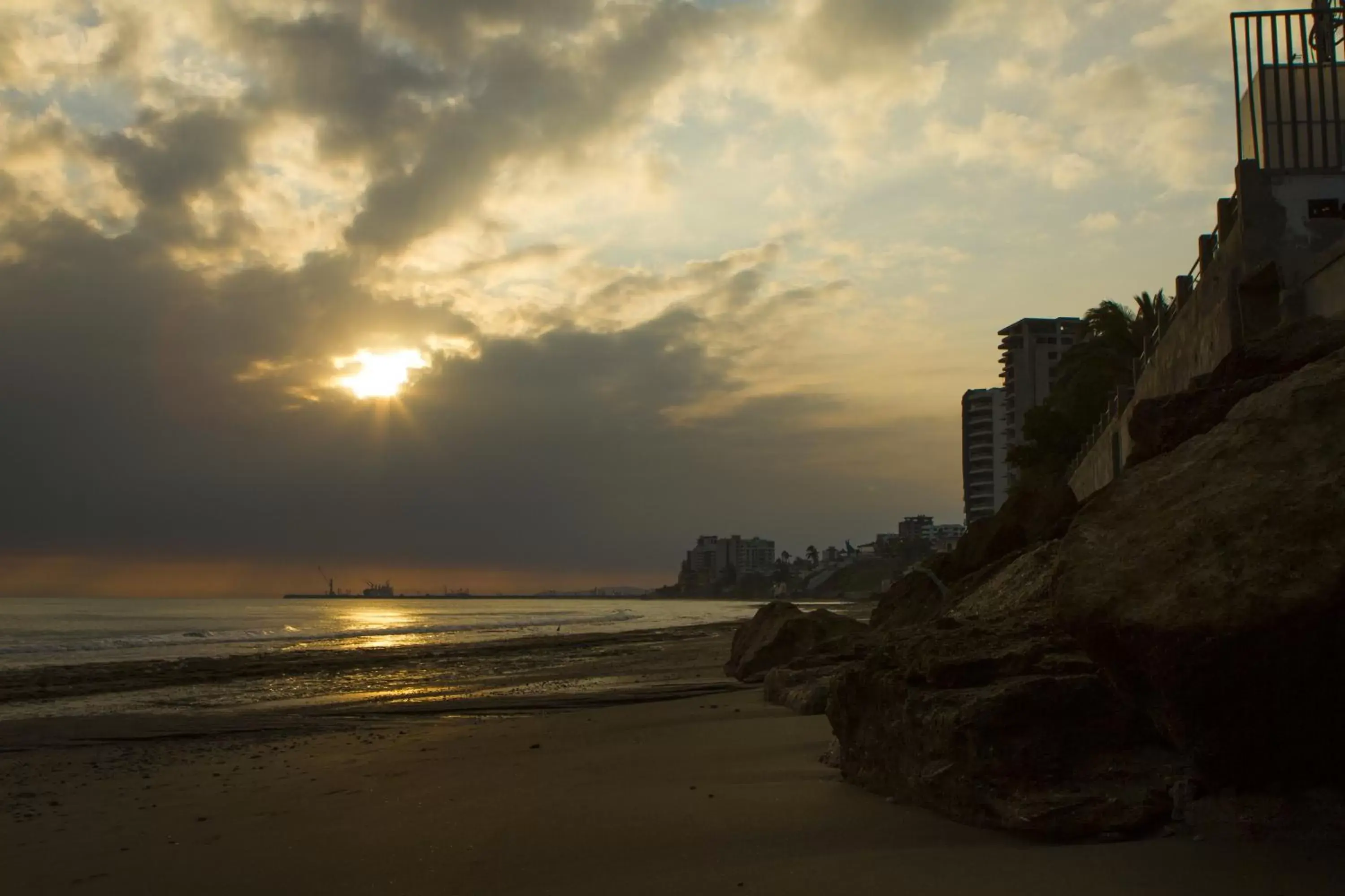 Beach in MantaHost Hotel