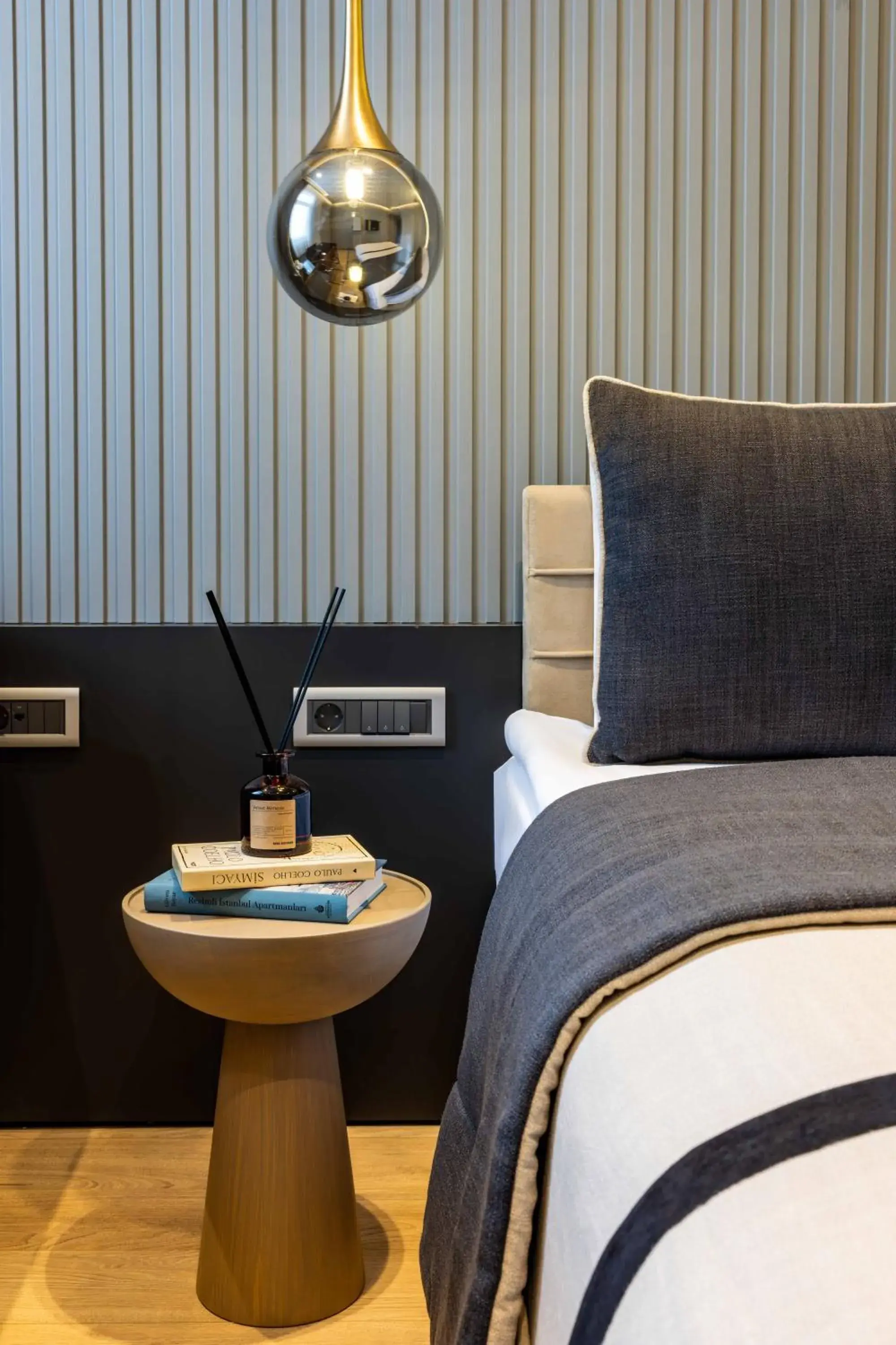 Bed, Seating Area in Hotel Villa Zurich