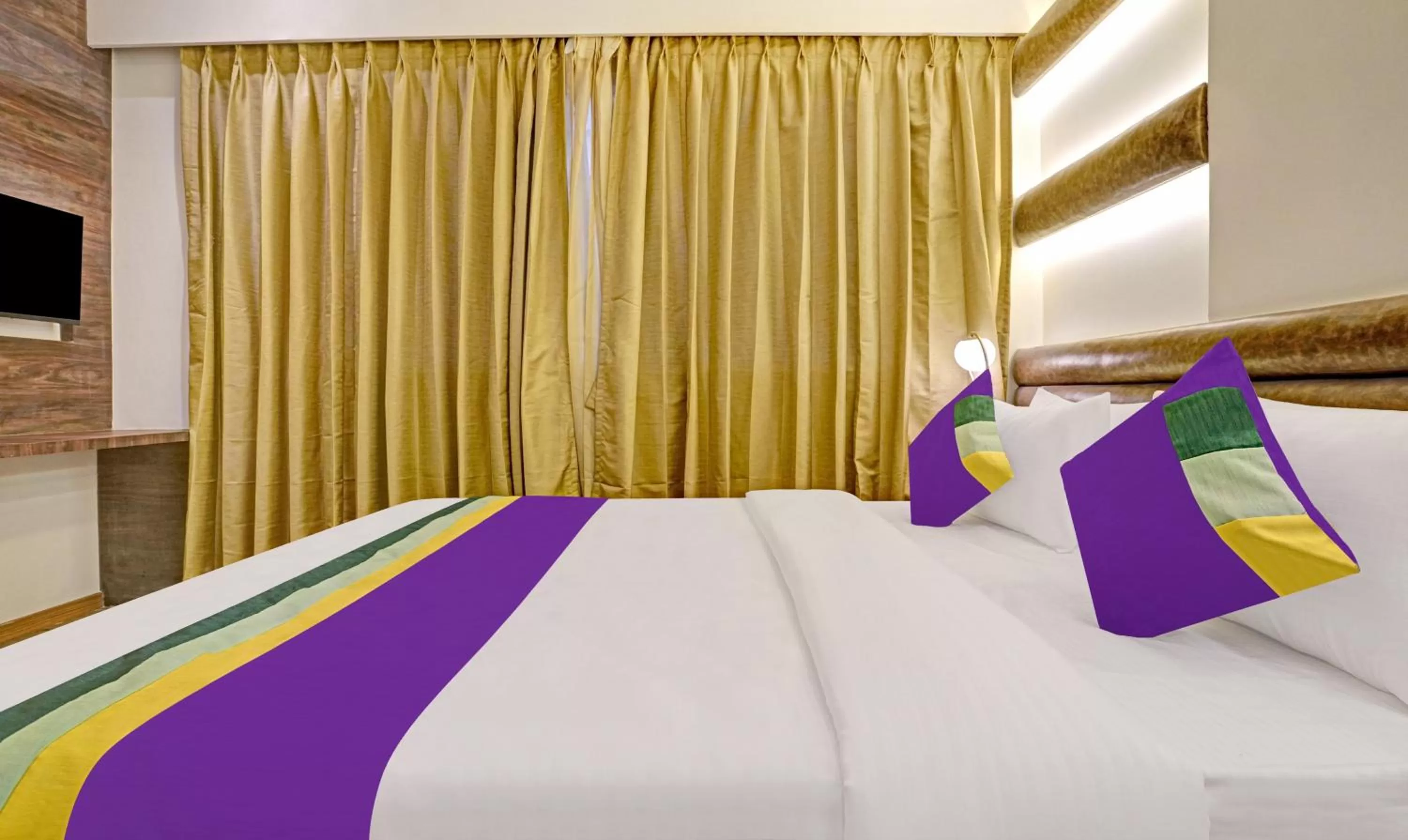 Bedroom, Bed in Treebo Premium Widlor Boutique