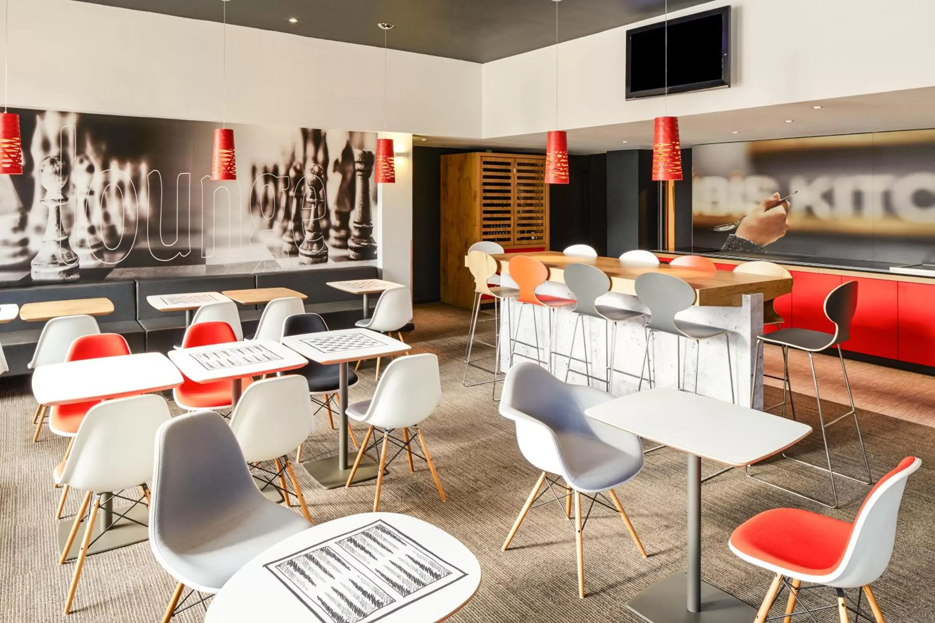 Restaurant/places to eat, Lounge/Bar in ibis London Stratford