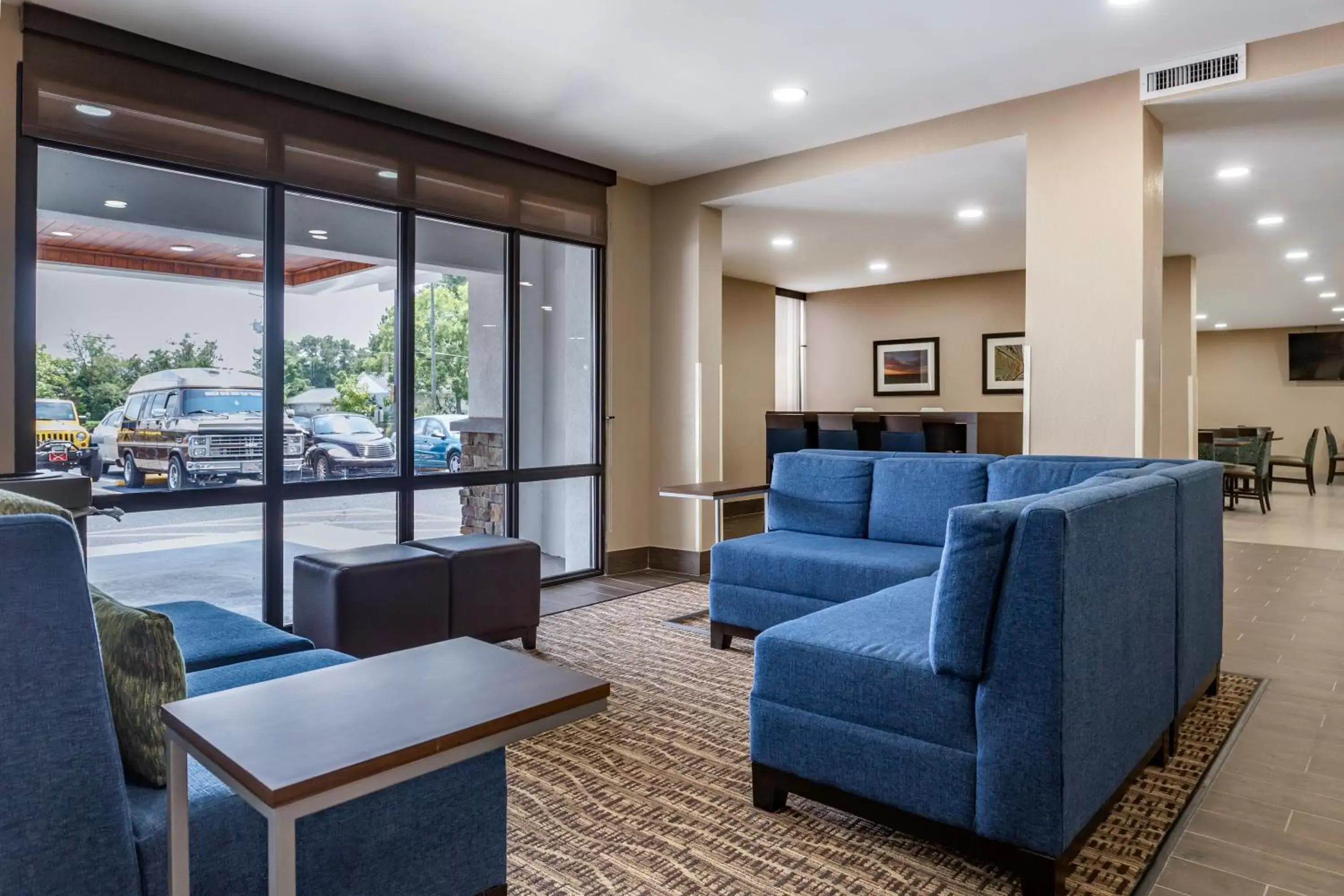 Lobby or reception, Seating Area in Quality Inn & Suites Spring Lake - Fayetteville Near Fort Liberty