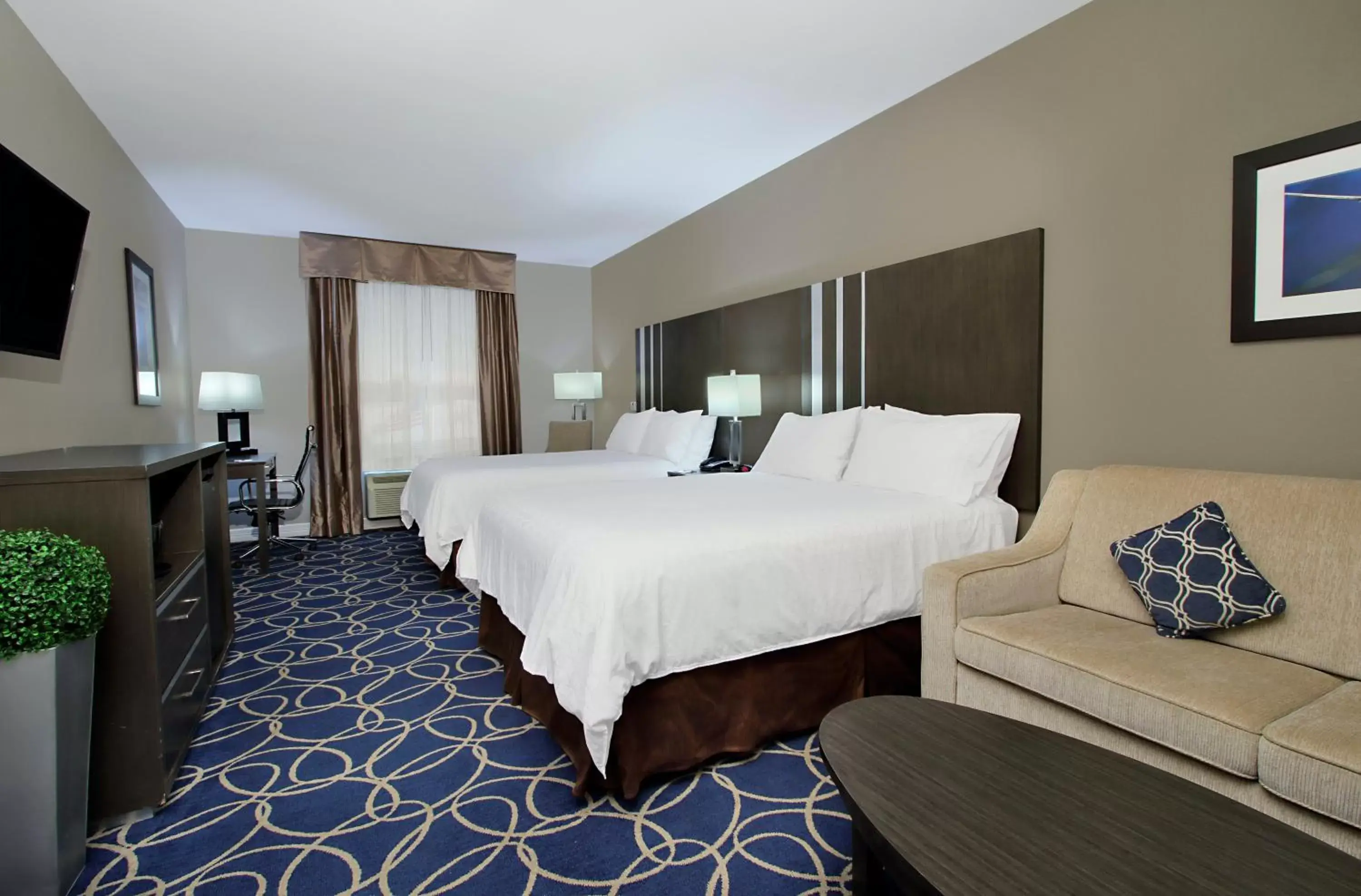 Photo of the whole room in Holiday Inn Express and Suites Houston North - IAH Area, an IHG Hotel