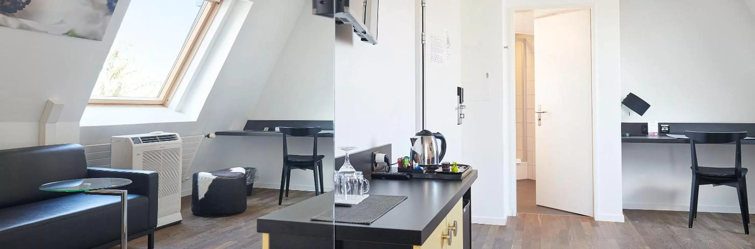 Photo of the whole room in Hotel Hottingen