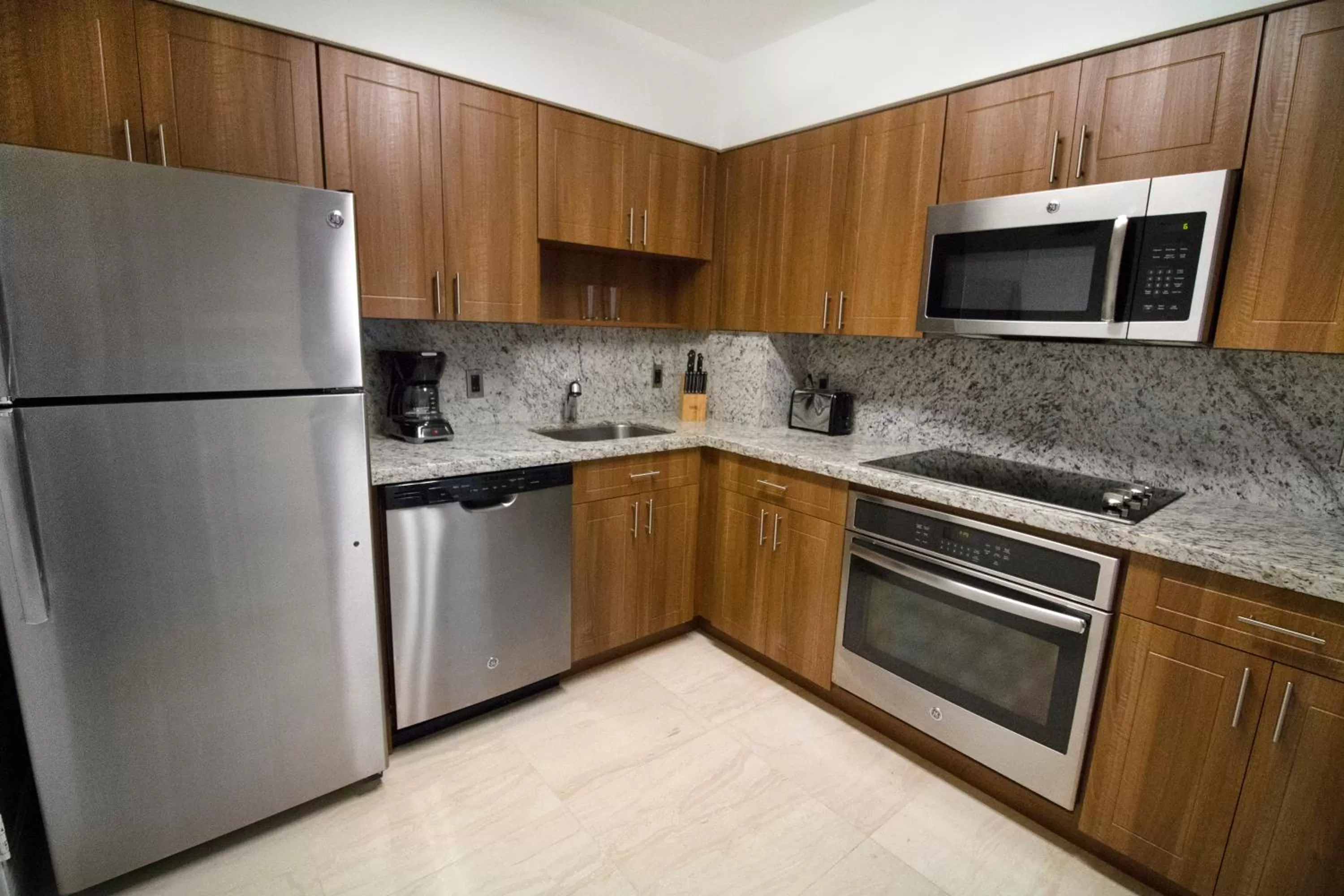 Kitchen or kitchenette in Seacoast Suites on Miami Beach